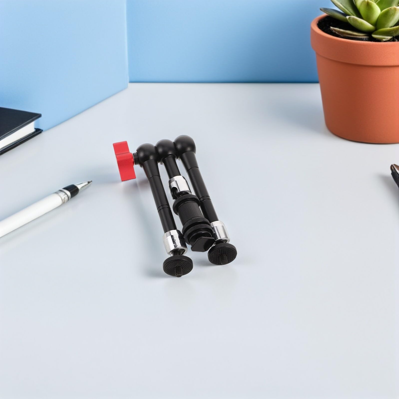 SHINEOFI Treppiede per Fotocamera Morsetto Regolabile in Lega di Alluminio Braccio per Fotocamera Portatile Sgancio Rapido Supporto per Registrazione Video e Vlogging
