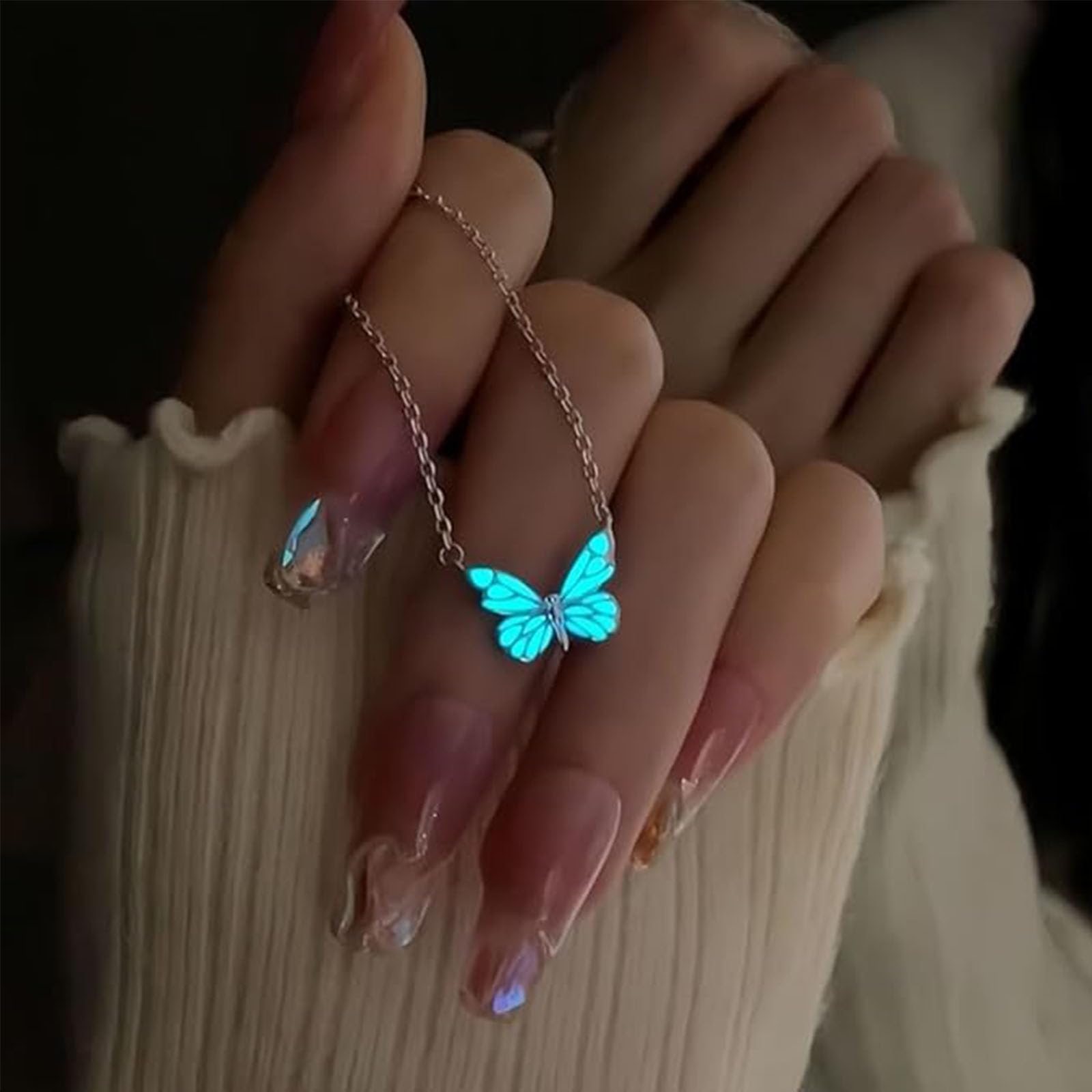 Juego de collar y pulsera de la colección de mariposas luminosas, collar de mariposa, collar con colgante que brilla en la oscuridad para mujer