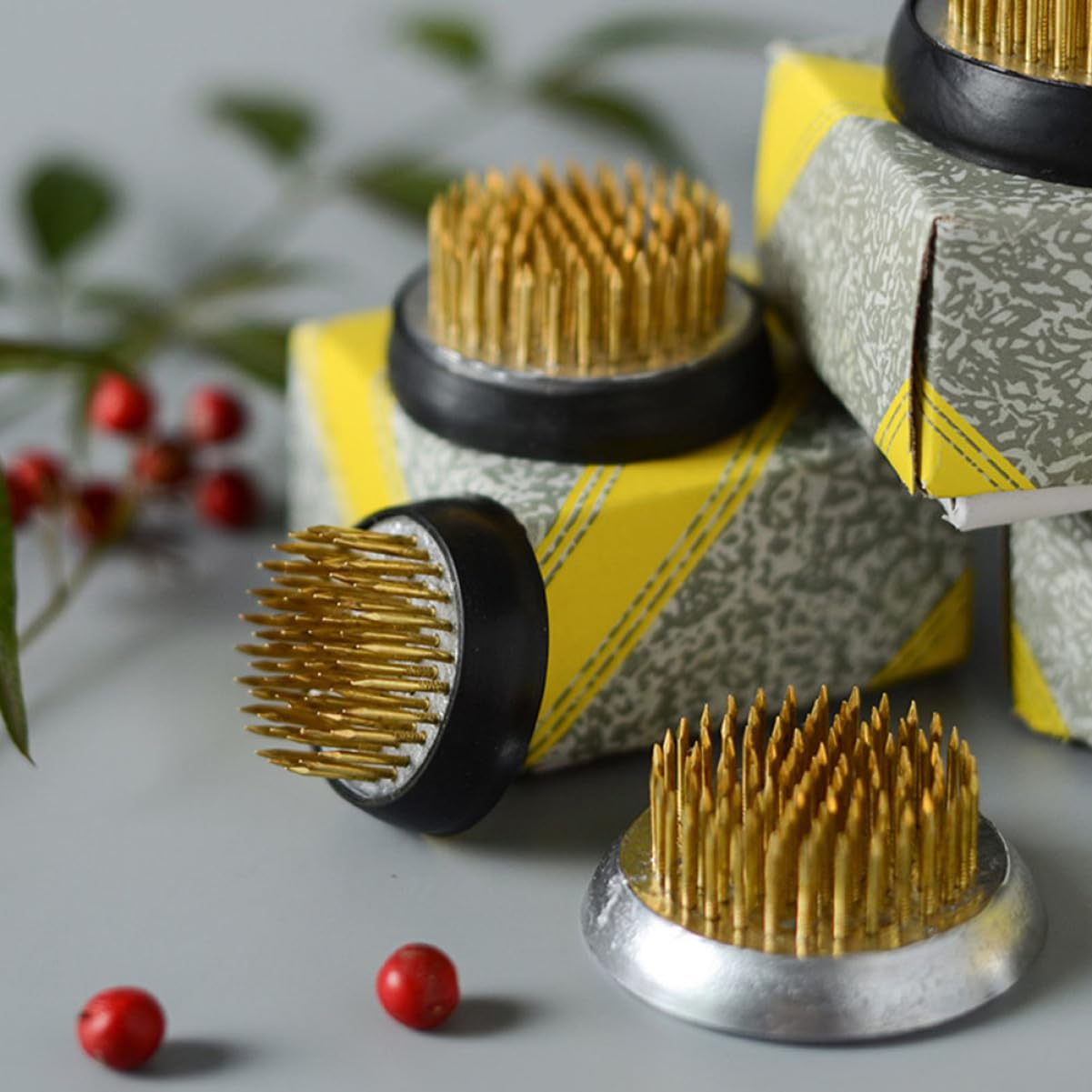 HOODANCOS Japanese Vase Flower Arranger Base Floral Cage Nonslip Base for Flowers