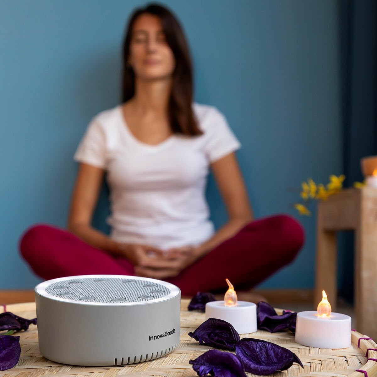 InnovaGoods® Máquina de Relajación con Luz y Sonido para Dormir, 2 modos de iluminación Fija o secuencial, 6 sonidos predefinidos, Maquina de relajacion Apagado automático.