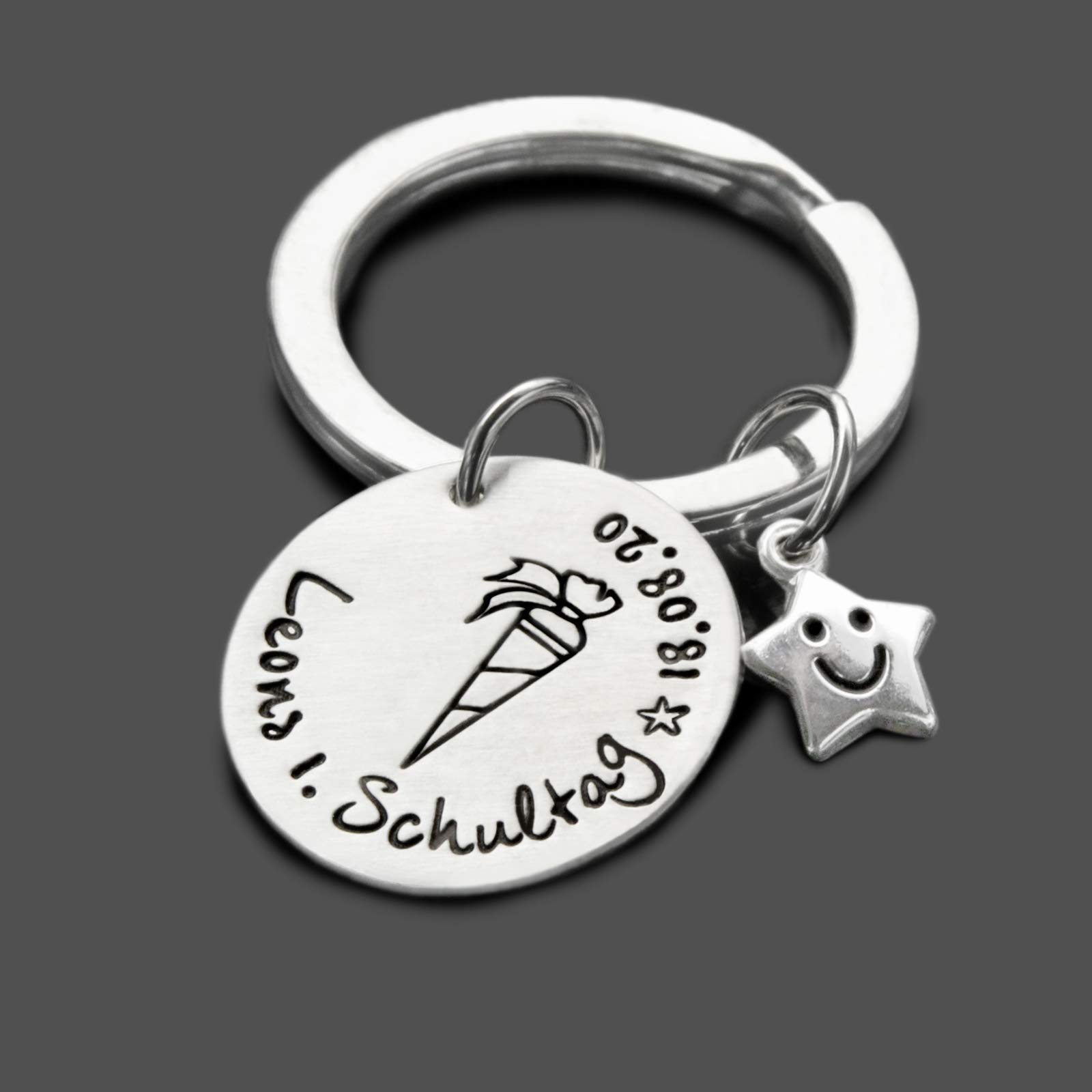 Geschenk Einschulung Schlüsselanhänger Schlüsselring personalisiert Gravur SCHULTÜTE Namen Schulanfang Zuckertüte Füllung Mädchen Junge