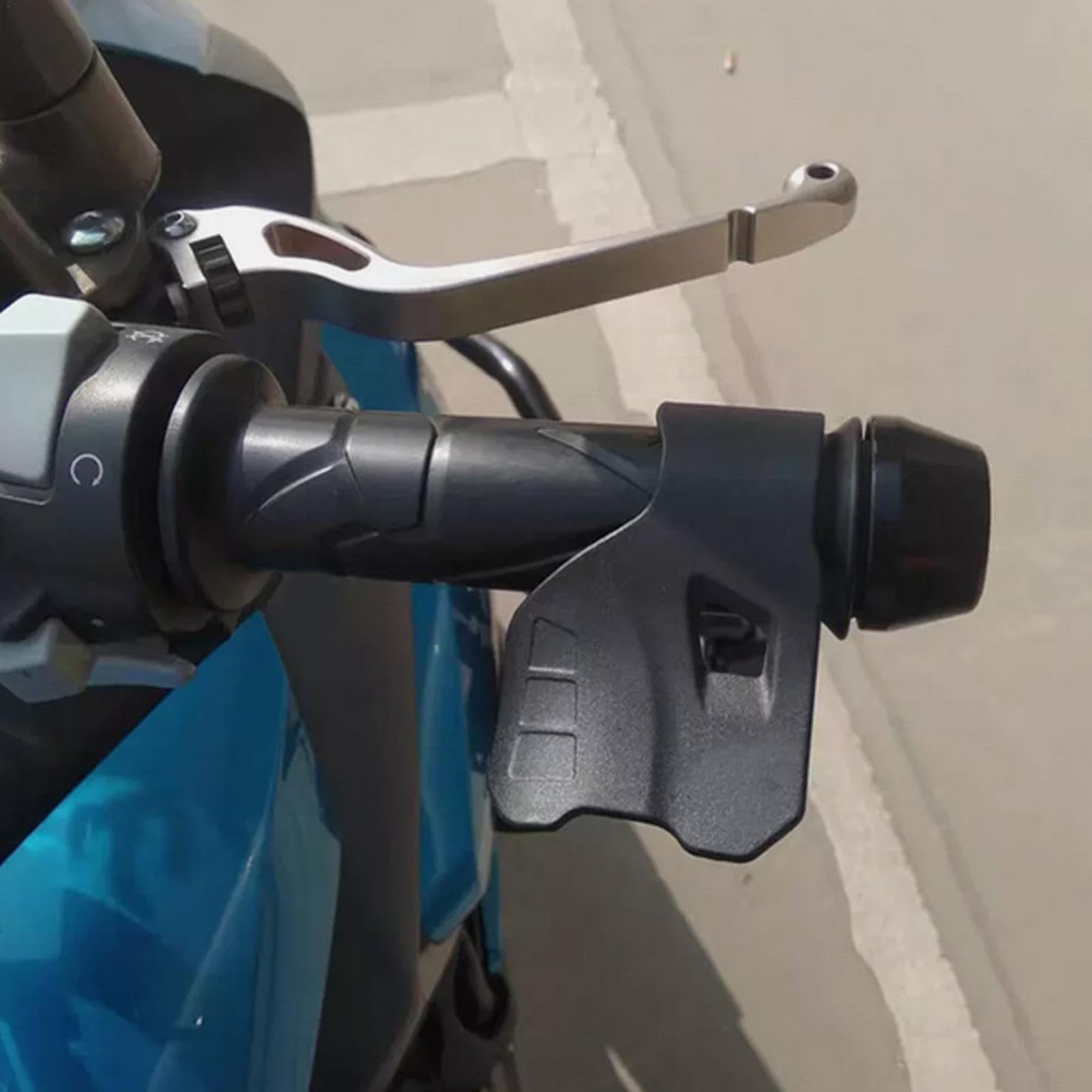 Asystent przepustnicy motocykla, wspomaganie przyspieszenia motocykla, uchwyt sterujący, asystent przyspieszenia, akcesoria do sterowania przepustnicą, podpórka dłoni, blokada przepustnicy