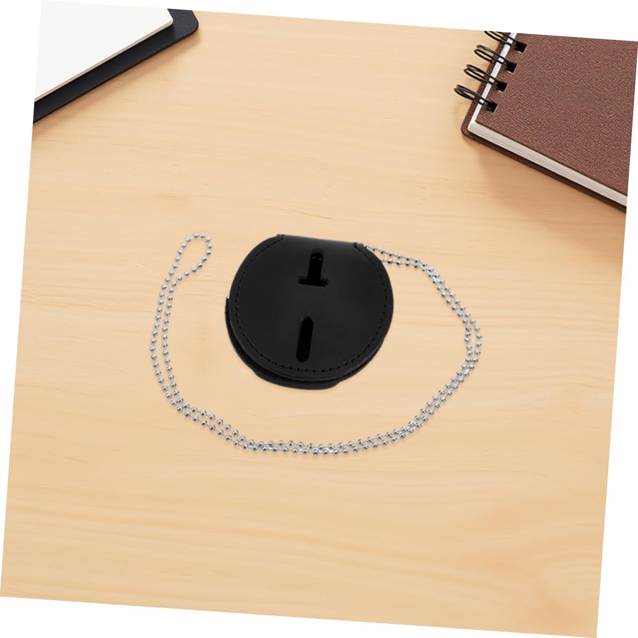 Porte-badge Rond Noir 7 Pièces en Pu avec Chaînette et Clip