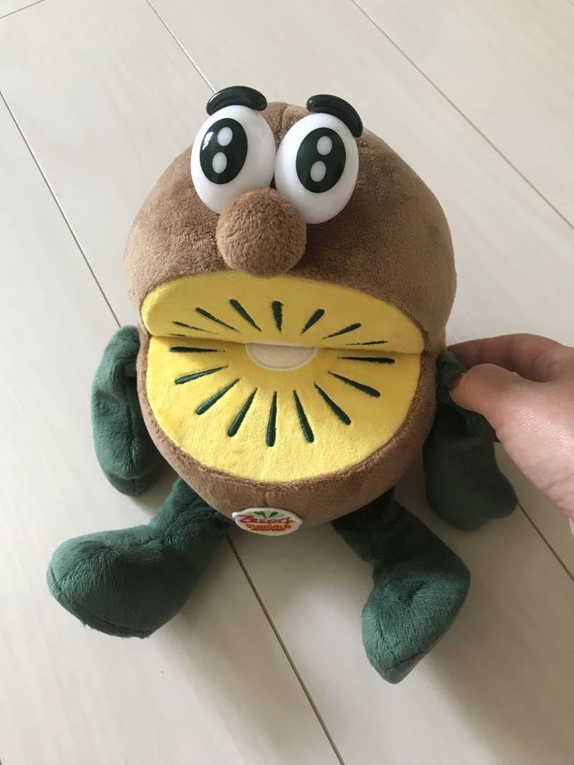 Amazon.co.jp: キウイブラザーズ ゼスプリ ぬいぐるみ 中サイズ : おもちゃ