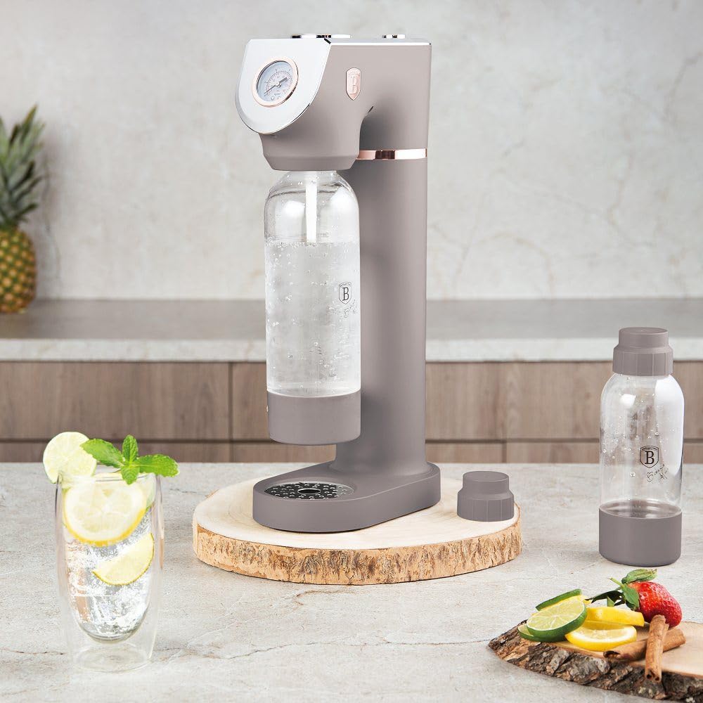 Berlinger Haus Wassersprudler Taupe Collection – Wassersprudler ohne Strom – Sodamaschine – Mit Barometer – Mit 2 Flaschen (1,0 L & 0,5 L) – CO2-Zylinder kompatibel – Küchengerät