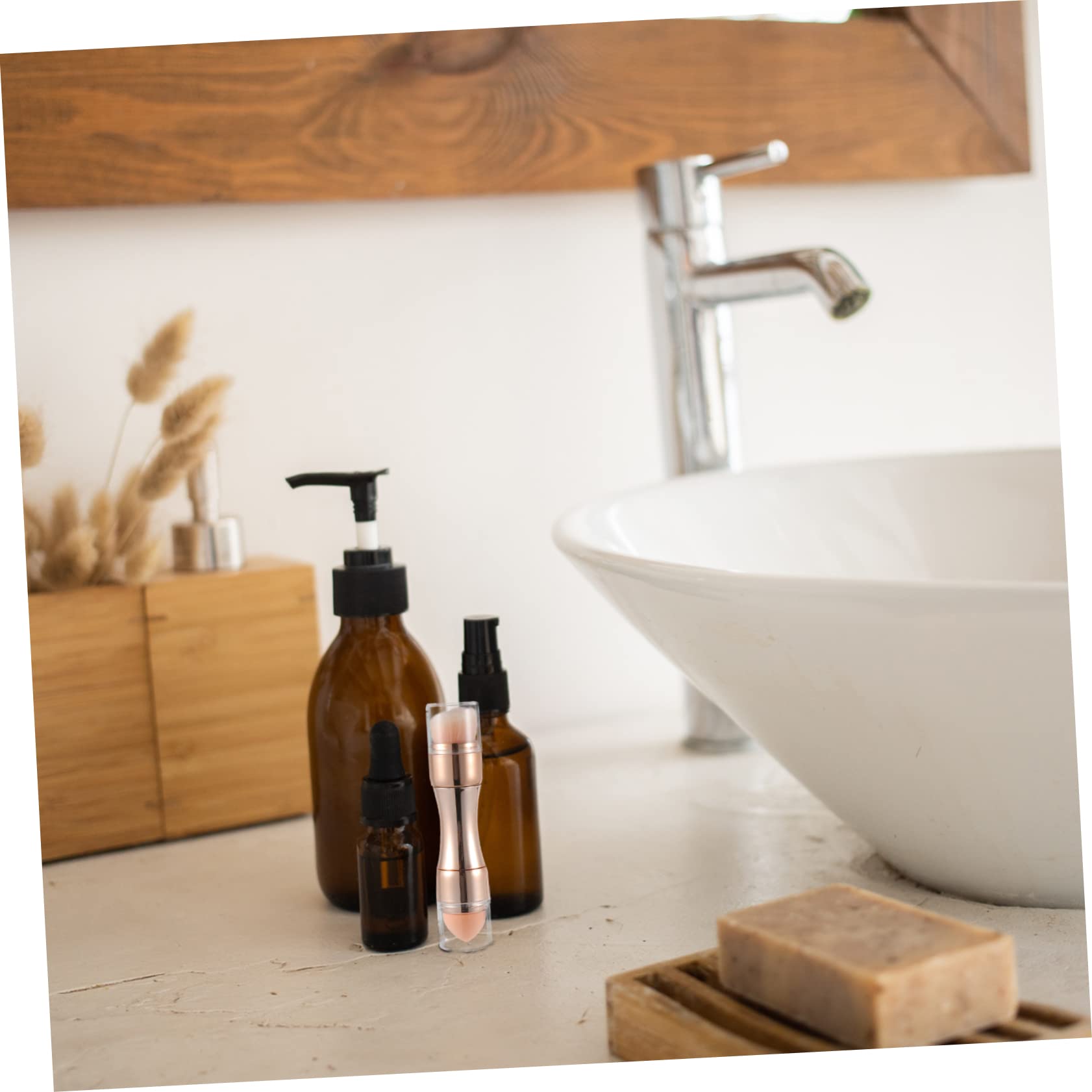 LIFKOME 1Pc Portable Multifunctional Makeup Brush Dual Ended Tool with Blush Sponge Brush for Effortless Makeup Application present for Women