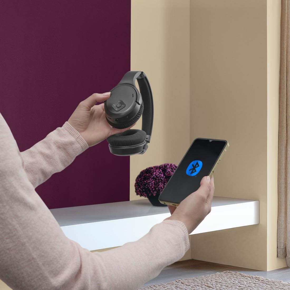Hama Funkkopfhörer für TV, 2,4 GHz (kabelloser Kopfhörer für fernsehen ohne Audioverzögerung, 16 h Spielzeit, Over-Ear Kopfhörer mit Lautstärkeregler + 3 Modi, für Senioren und Hörgeschädigte) schwarz