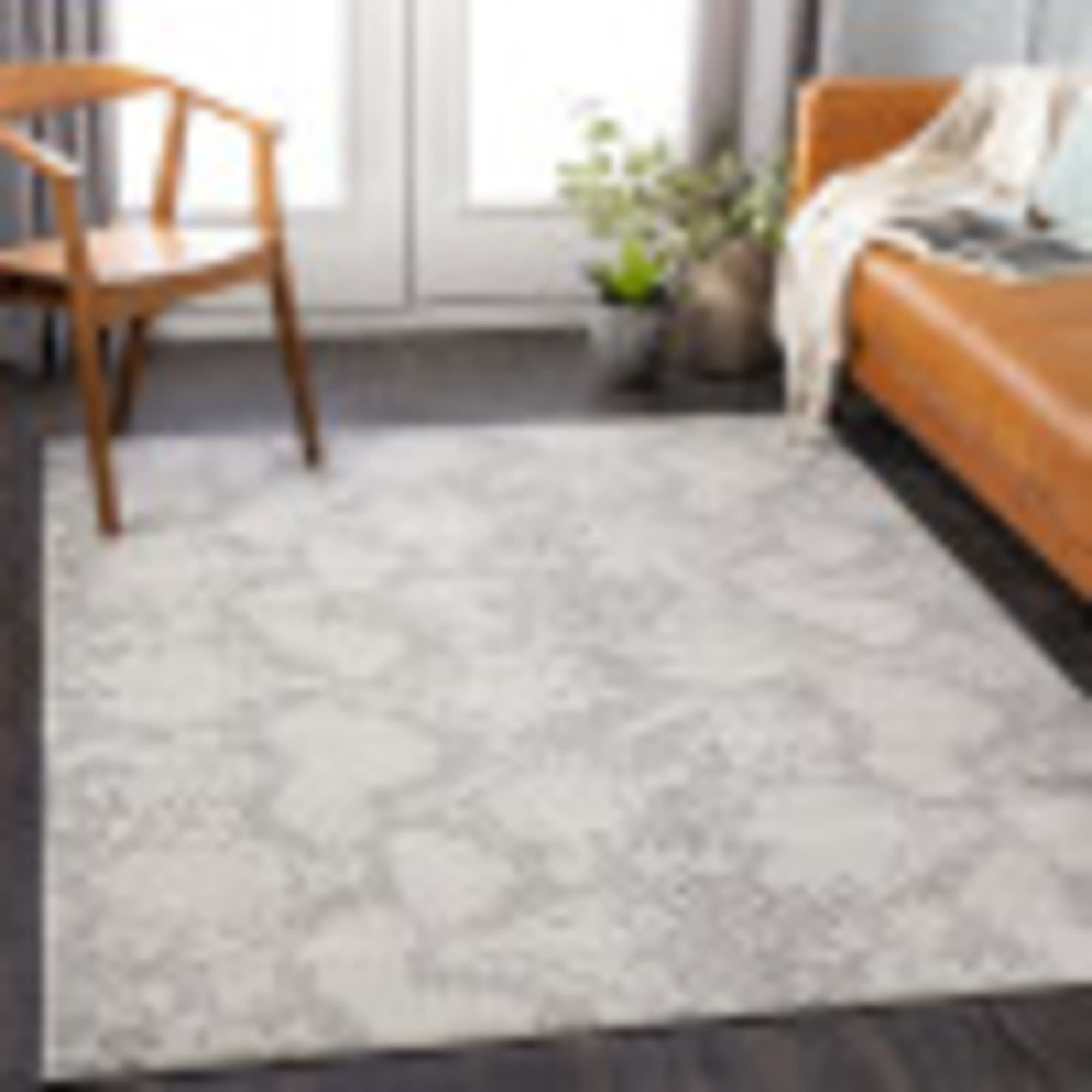 Artistic WeaversArtistic Weavers Oscar Snake Print Area Rug,7'10" x 10',Medium Gray