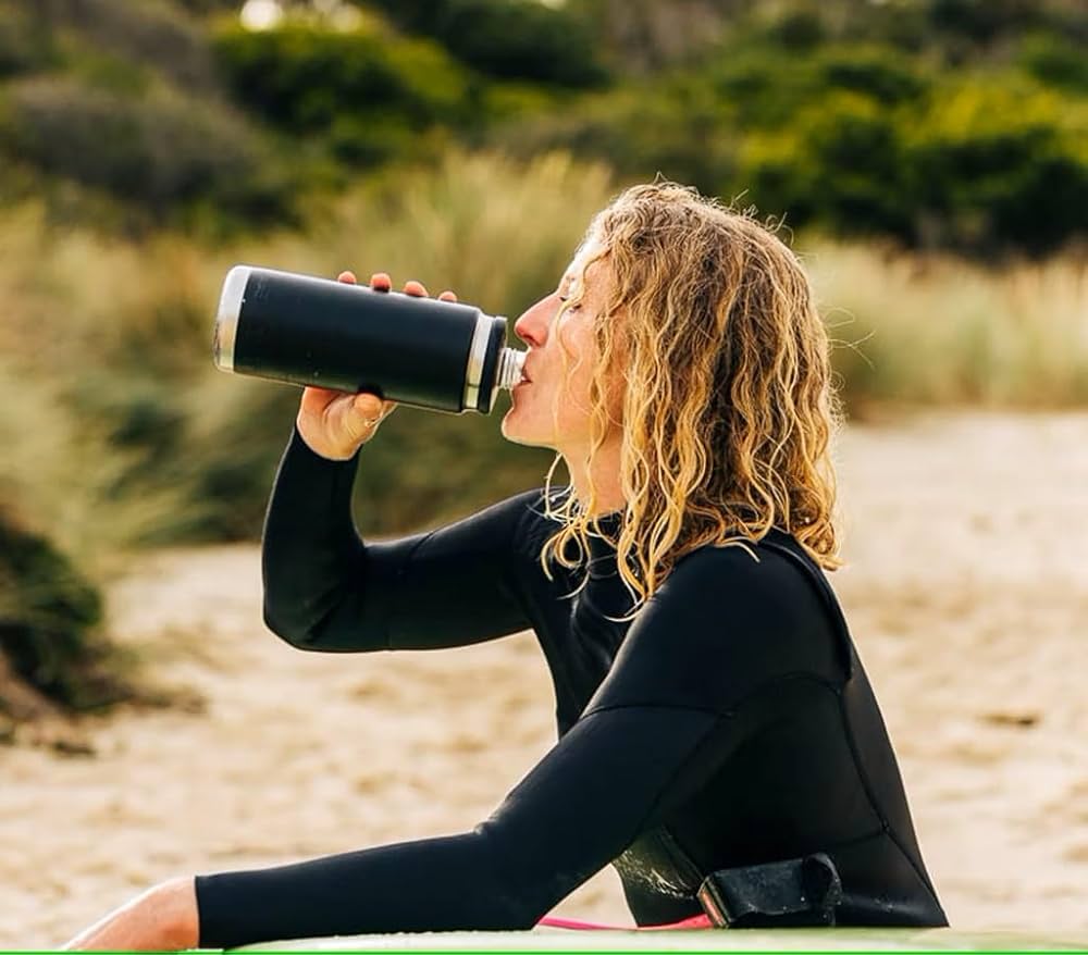 YETI Rambler 26oz ボトル ラベンダー YETI Rambler 26 oz Cosmic Lilac BPA Free Bottle with Chug