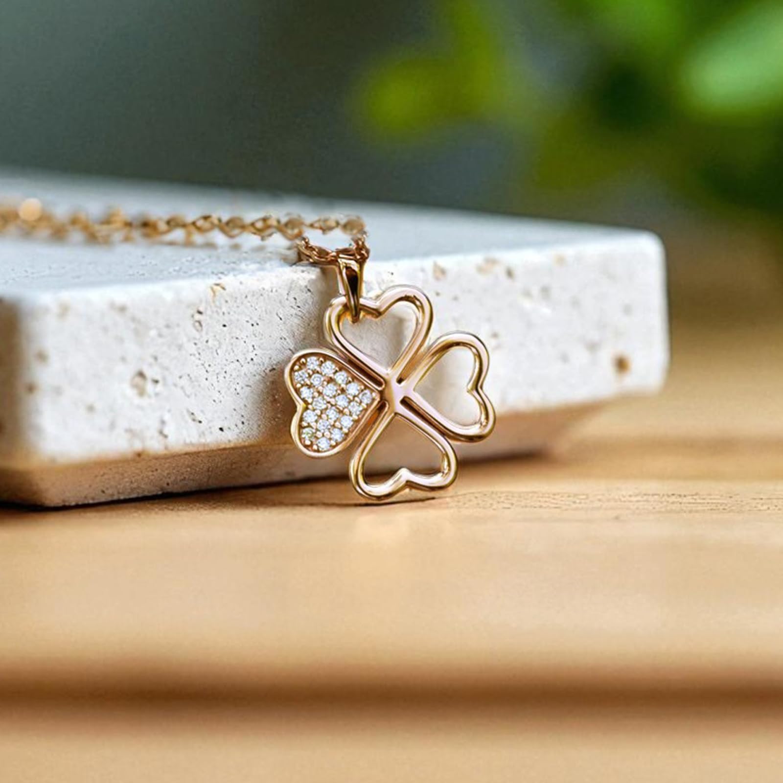Amoonìc Kleeblatt Kette Mädchen Silber 925 und Gold/Rosegold vergoldet | Glücksbringer Kinder Anhänger Glückskette Halskette Glück Herz, Kinderkette Schmuck Kinderschmuck Geschenk Geburtstag Tochter