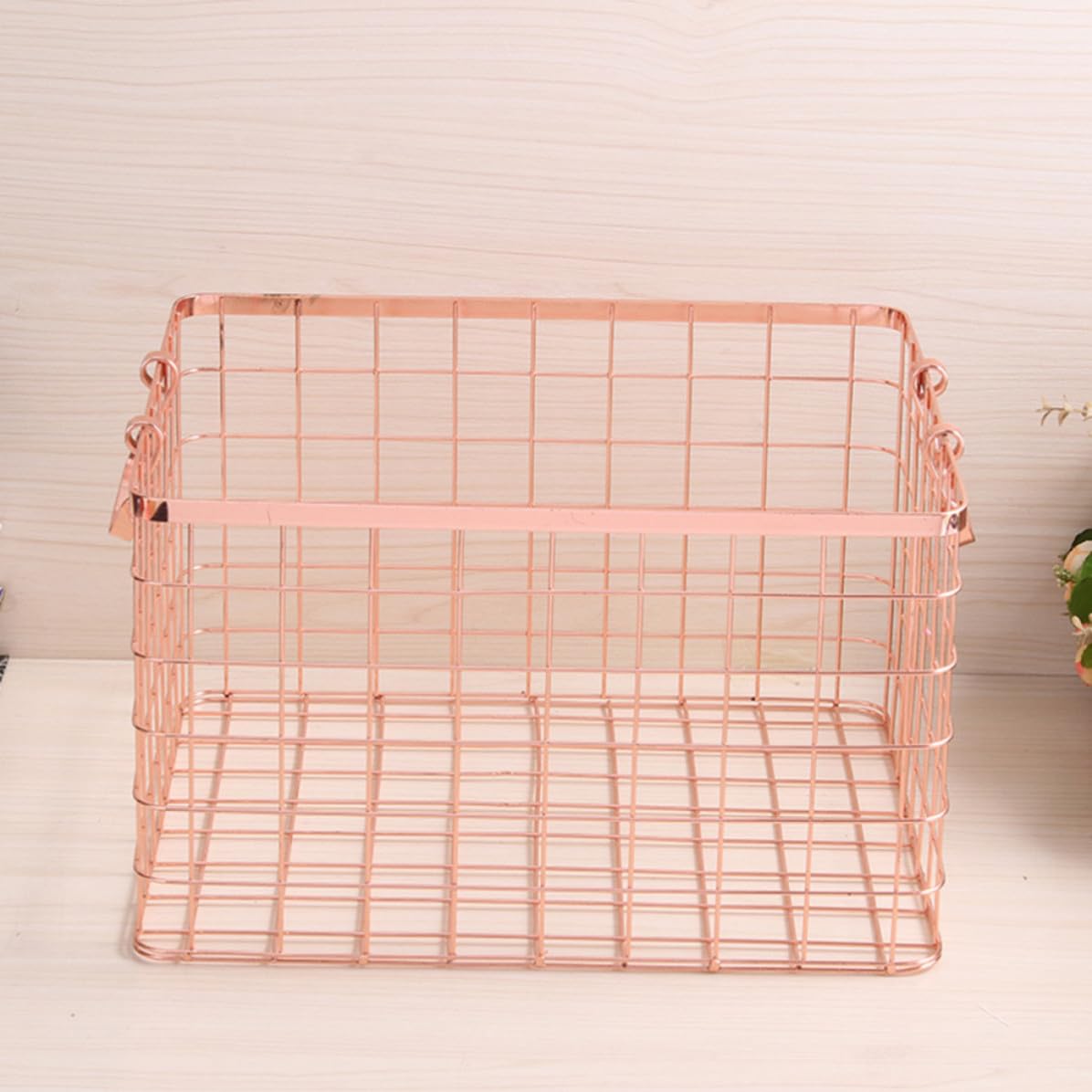 Cesta Resistente al Desgaste y Fácil de Guardar de Hierro Dorado de Almacenamiento Estilo Nórdico Adecuado para Snacks y Escritorio