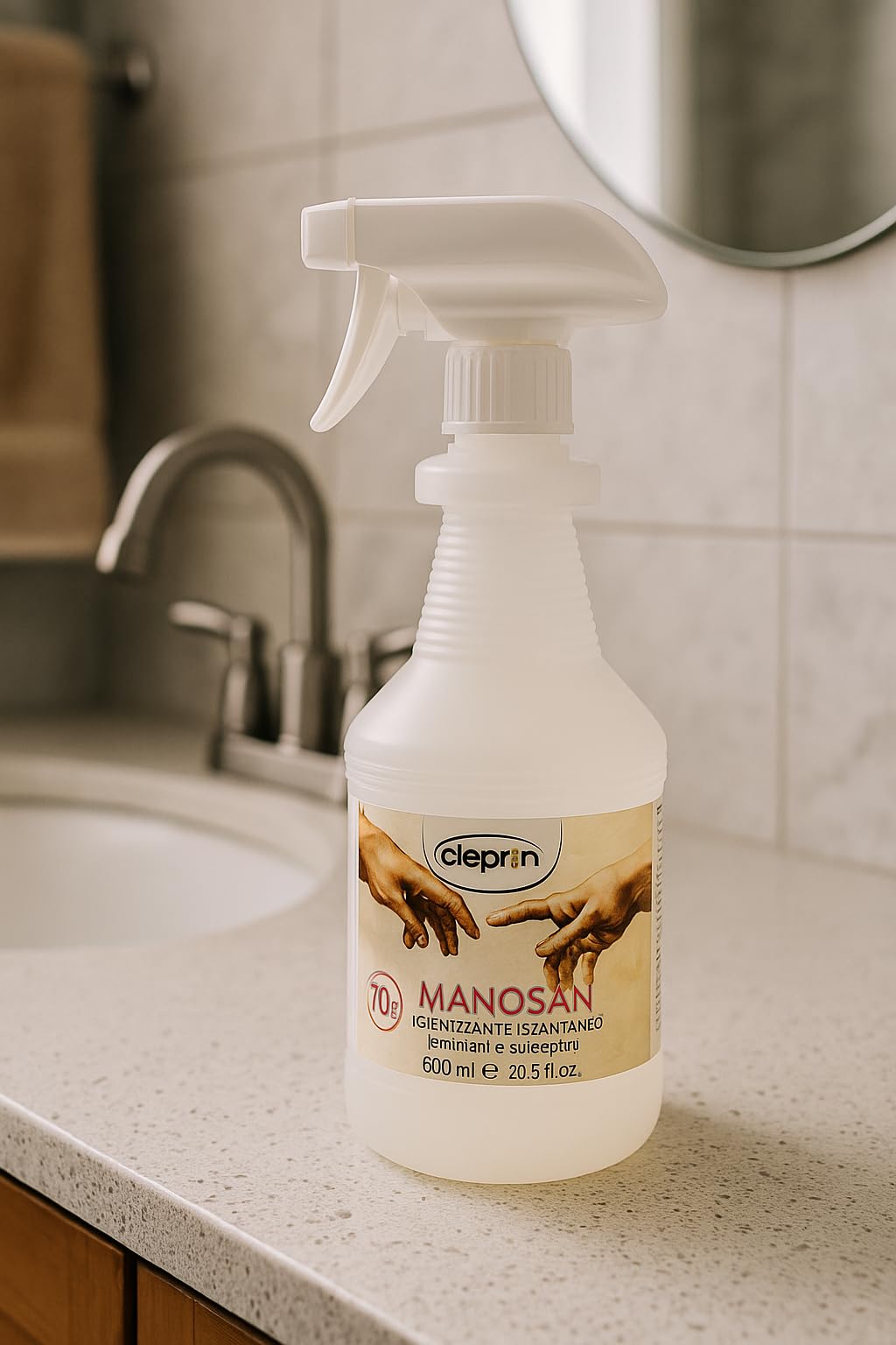MANO SAN Detergente Igienizzante, Base Alcolica 70%+, Per Mani e Superfici, Spray Istantaneo, Per Tessuti e Mascherine, Formula 100% sicura