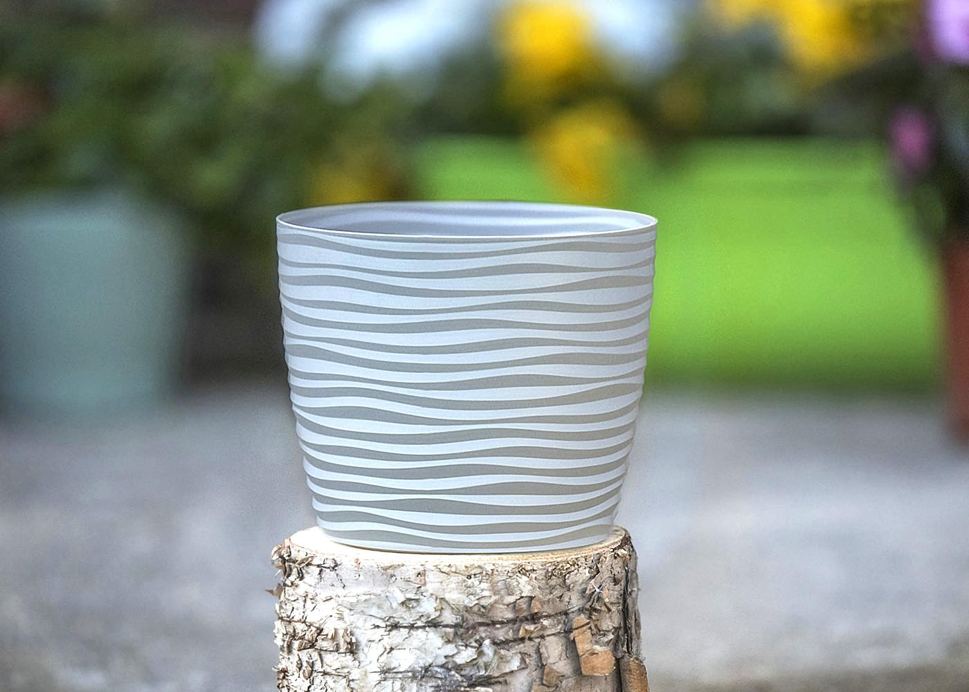 Home Garden Ornaments Plant Pots Indoor, Set of 3 Plastic Flower Pots, Unique Wave Design, No Drainage Holes - Image 3