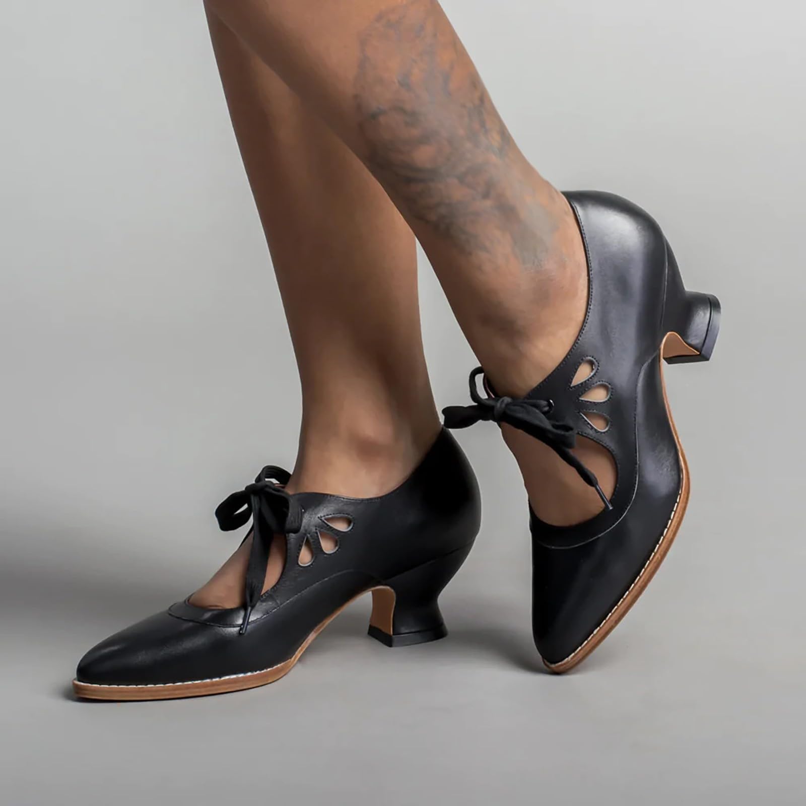 2026 Nuove scarpe stringate con tacco alto per donna taglie forti