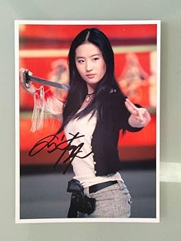 Amazon.co.jp: リウイーフェイ直筆サイン入り2Lサイズ写真…Liu Yifei