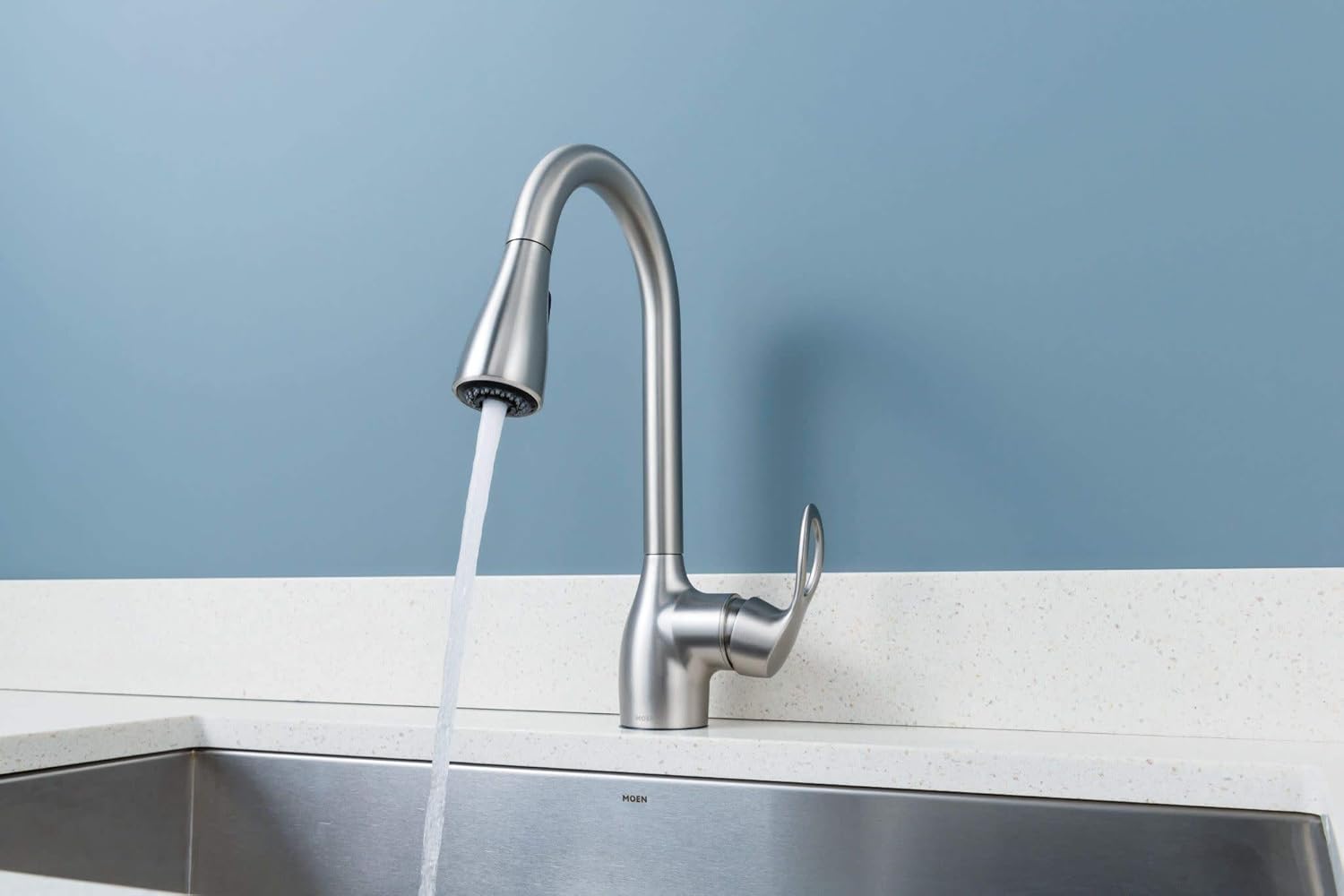 MOEN Kleo SingleHandle PullDown Sprayer Kitchen Faucet with Reflex