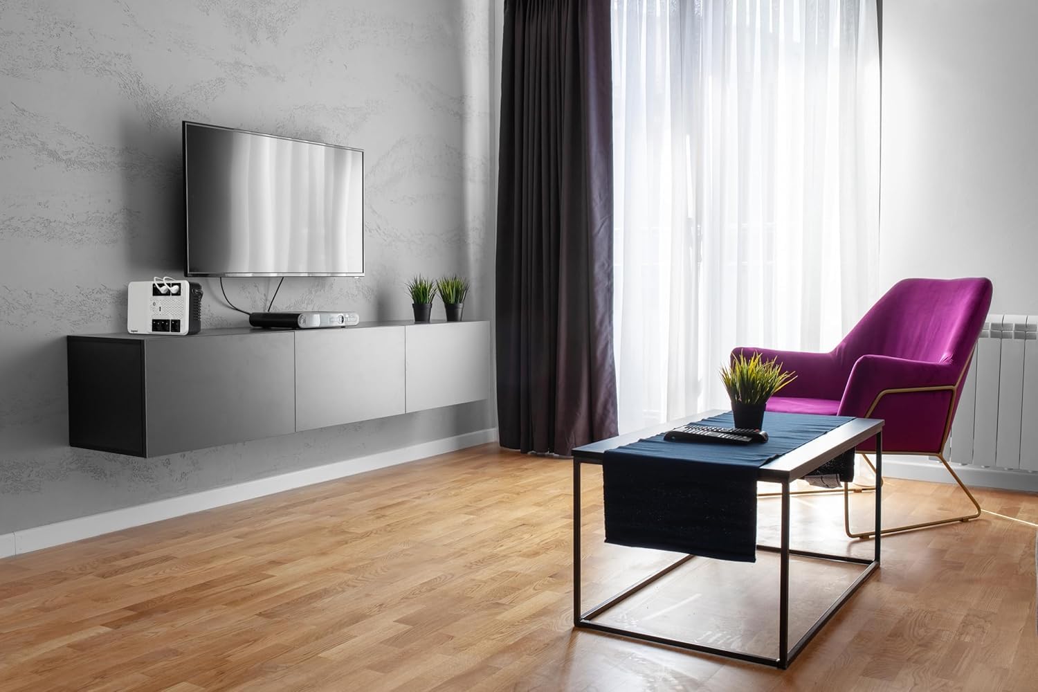 Legrand Onduleur Keor multiplug - 6 Prises 2P+T + disjoncteur - 600VA 360W - 15 Minutes