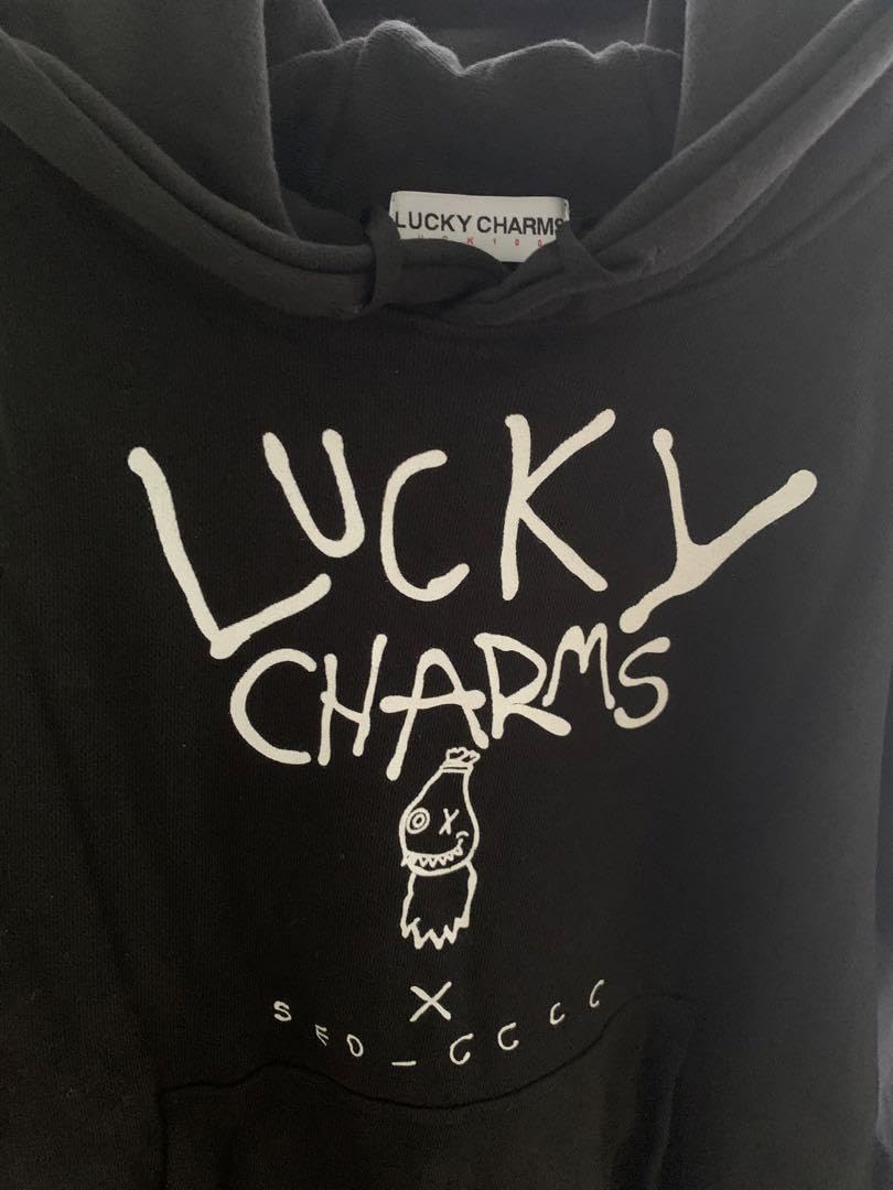 ★美品★ソイングク×LUCKYCHARMS コラボ　パーカー　Mサイズ　黒 Amazon.co.jp: ソイングク×LUCKYCHARMS コラボ パーカー 黒 : ホビー