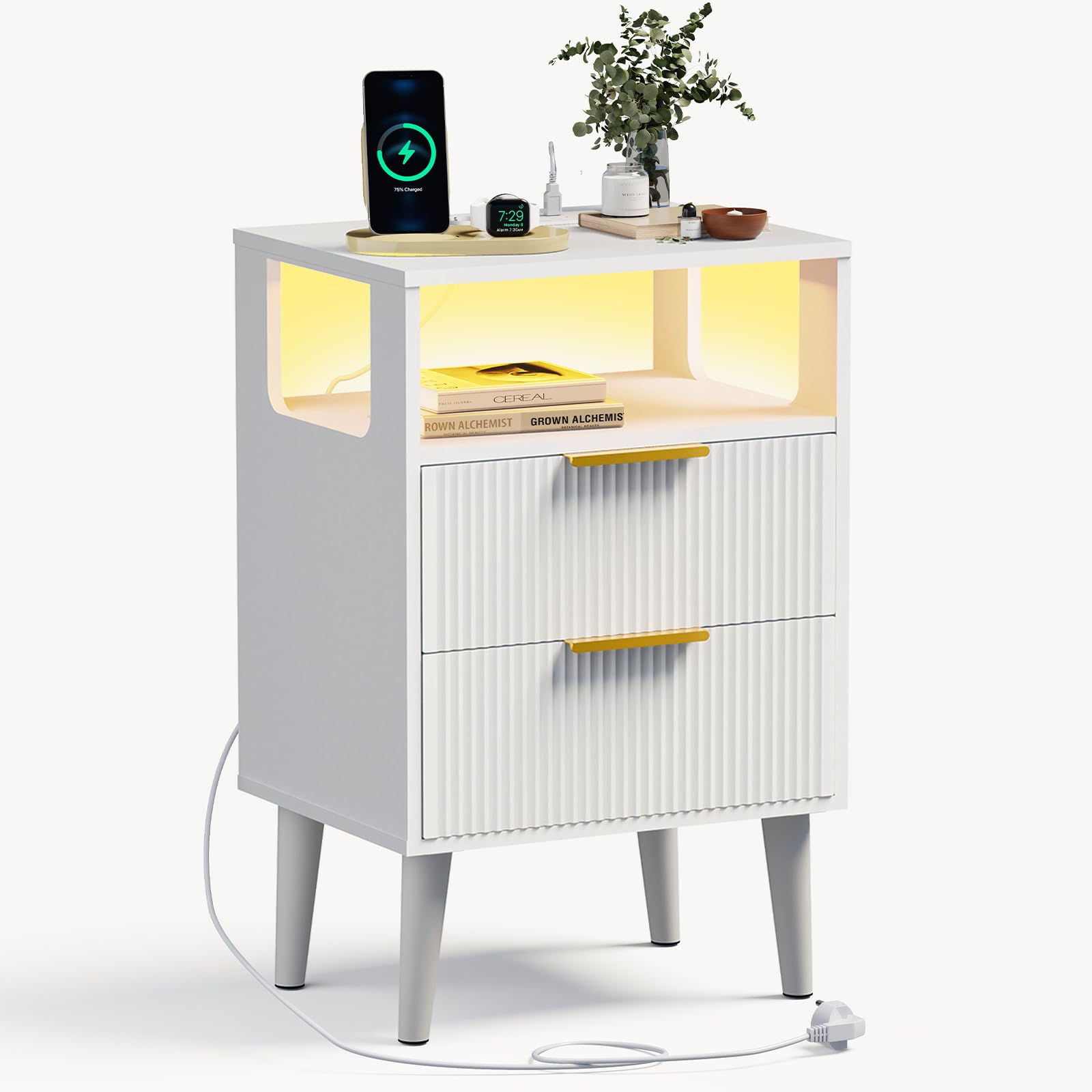 Table de chevet avec prise pour éliminer les câbles au sol de la chambre