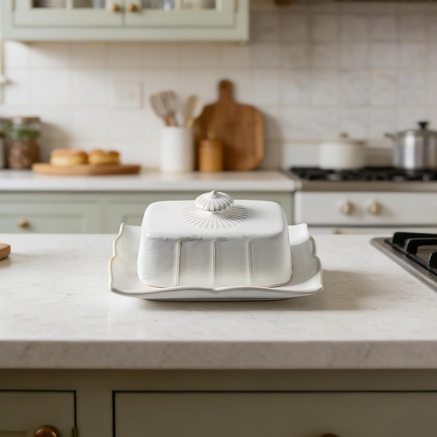 Generic 7.6 X 5.6 X 3.5 In Ceramic Butter Dish With Lid, French Vintage Style, White Dessert Plate For Home And Hotel