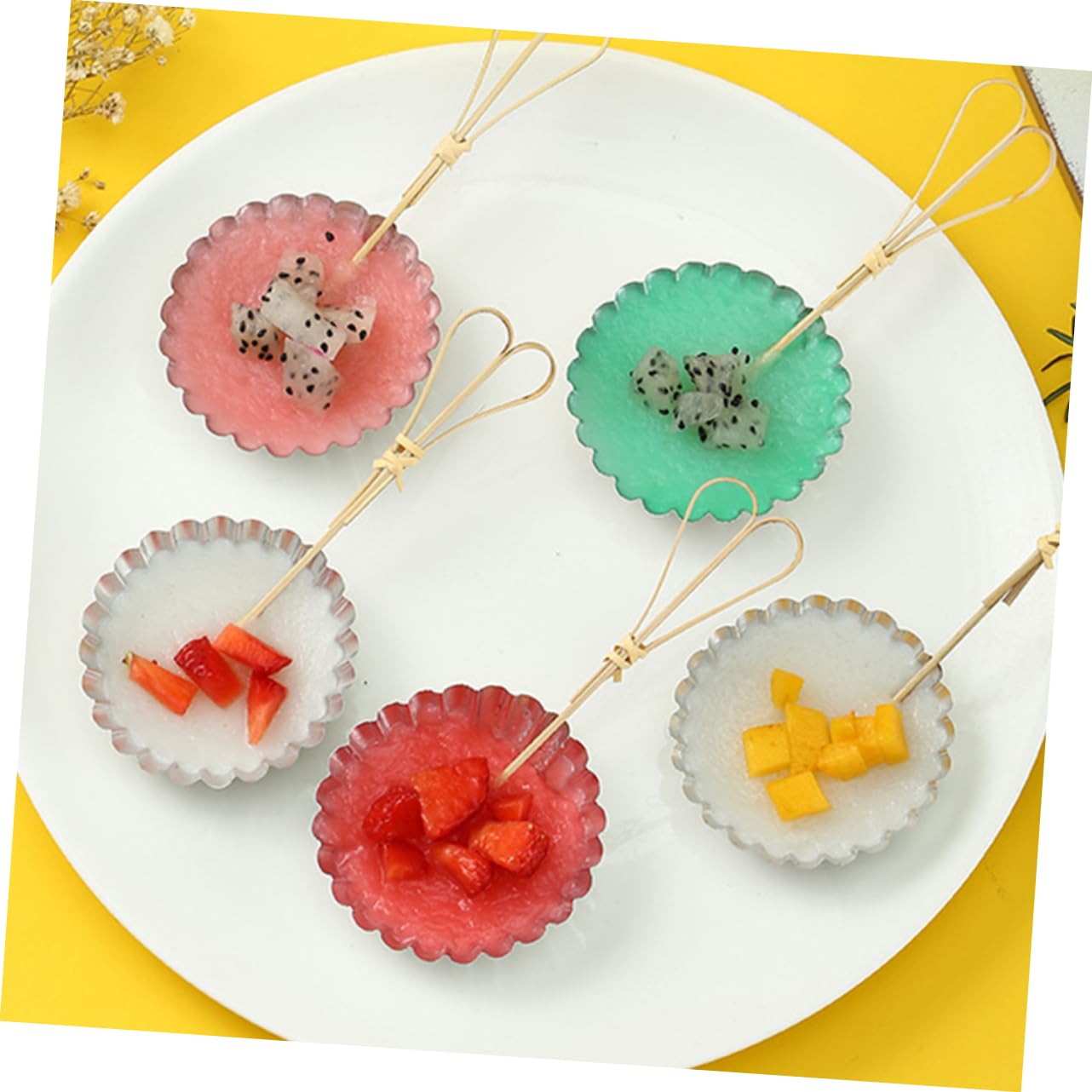 Cabilock Egg Tart Molds Baking Trays 100pcs Chrysanthemum Cup Molds Foil Pie Cases Mini Tart Pan Quick Heat Conductivity Ideal for Baking