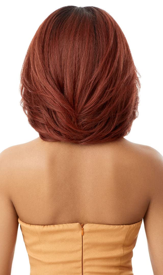 Outre HD Lace Front Wig Soft N Natural Neesha 206 (Silver Gray) (FFMSTGR)