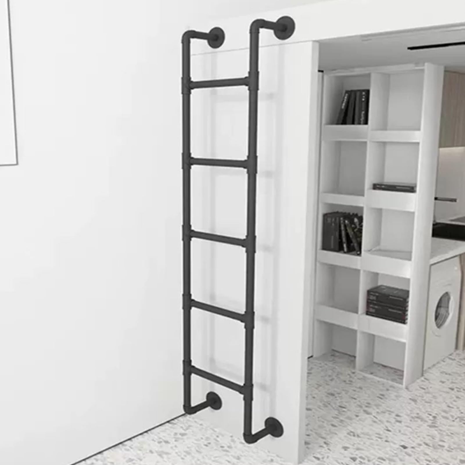 Échelle de lit superposé et sous-sol pour optimiser l'espace des appartements