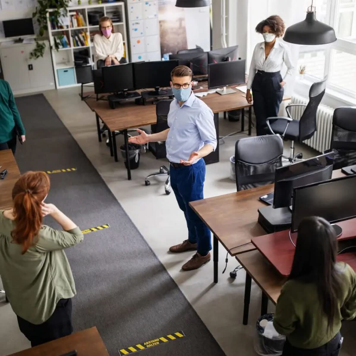 Nastro di segnalazione adesivo per segnalare distanza di sicurezza, zona di lavoro, frecce a terra o qualsiasi segnalazione di avvertimento, sigillo di sicurezza di 33 metri - Ofituria