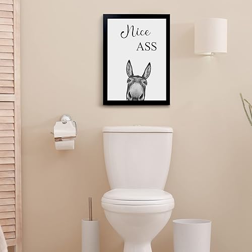 Vista 77 de YongArt Decoración de baño enmarcada en negro, divertido arte de pared de vaca de las tierras altas en bañera, 8 x 10 pulgadas Arte de pared de vaca