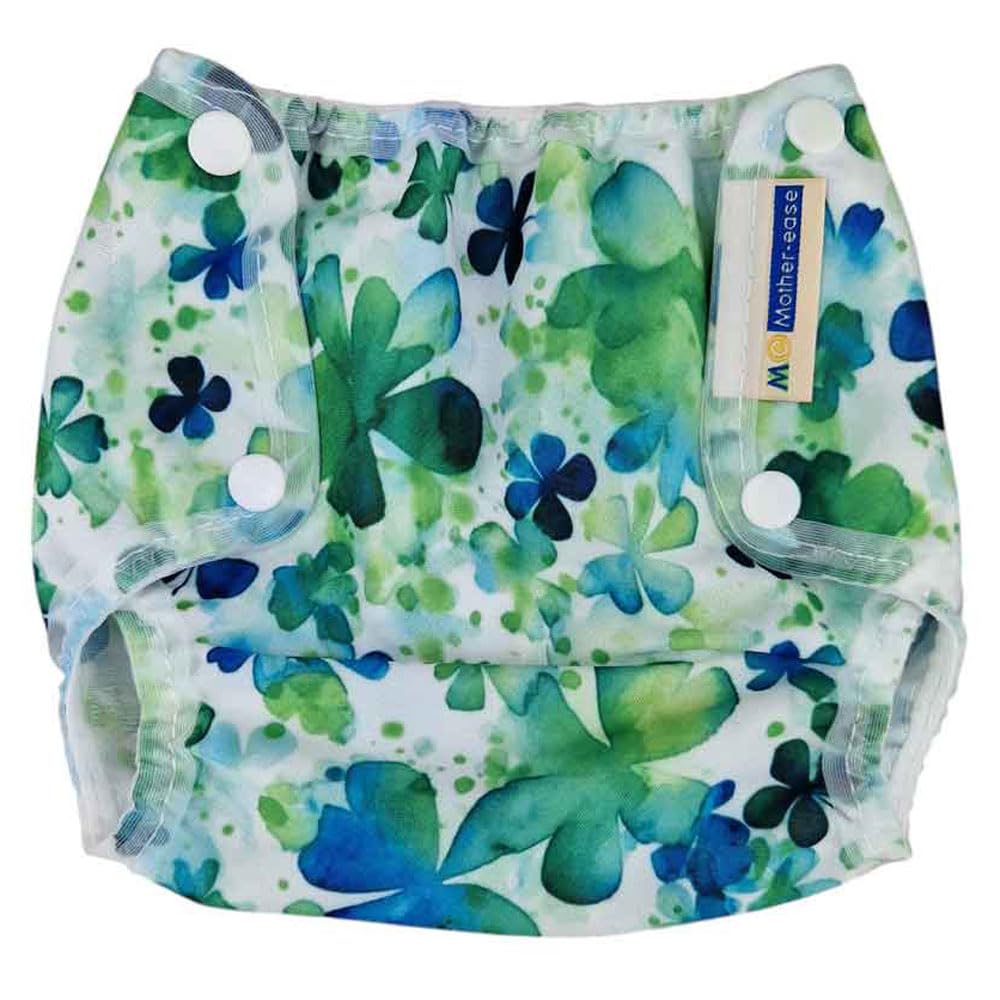 Mother-ease Airflow Nappy Wrap, XS-XXL, Dino/Sunshine, Waterproof Polyester with PUL, Breathable Reusable Cover, Popper Fastening (Lucky Clover, XS)