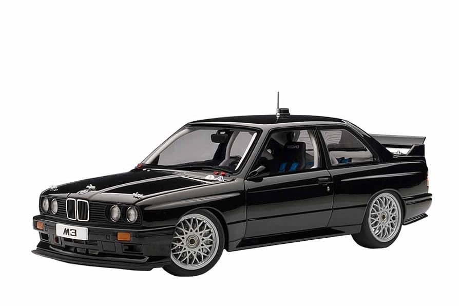 オートアート BMW M3 DTM 1/18 ダイキャストモデルカー 1/18 BMW M3 (E30) DTM 1992 #7 “FINA
