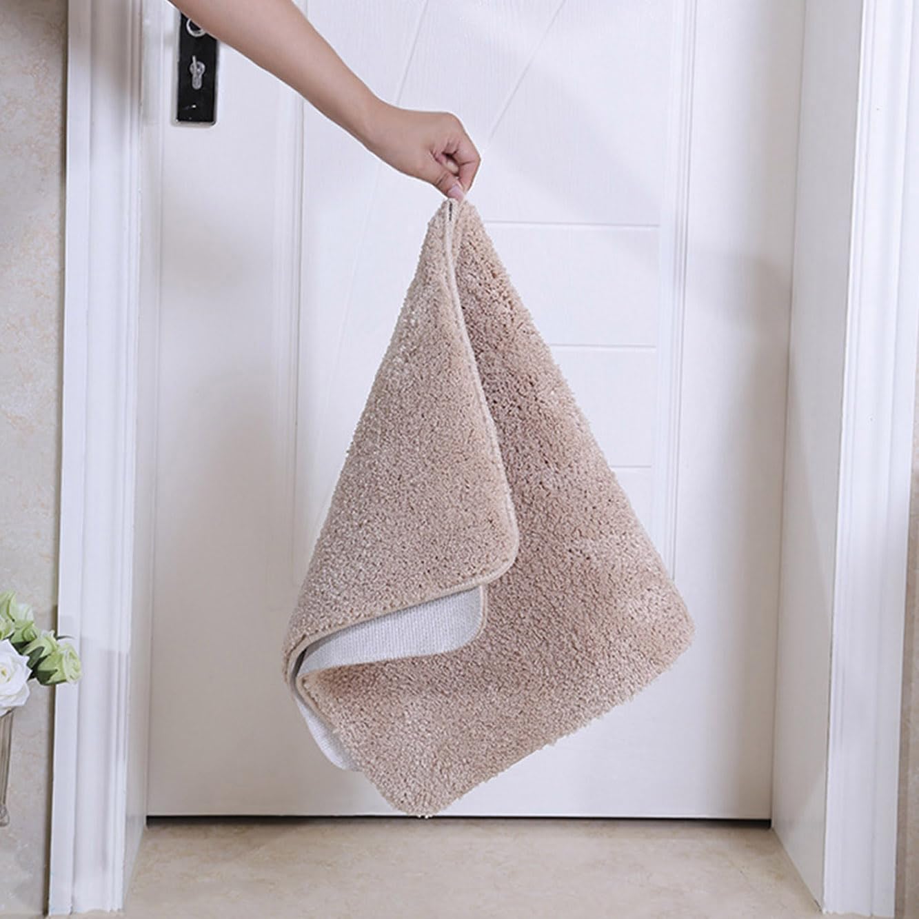 Tapis de salle de bain antidérapant 50 x 80 cm, extra doux, lavable en machine, absorbant, beige Tapis de salle de bain antidérapant 50 x 80 cm, extra doux, lavable en machine, absorbant, beige