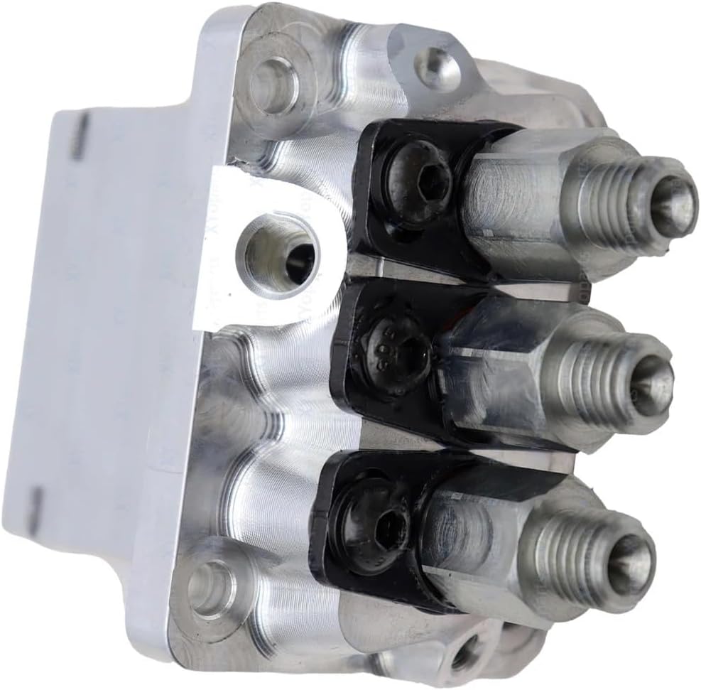 1pc Fuel Pump 17529-51011 104205-3090 9410617322 D722 RTV900G RTVX900R RTVX900W Engine Excavator Accessories Parts