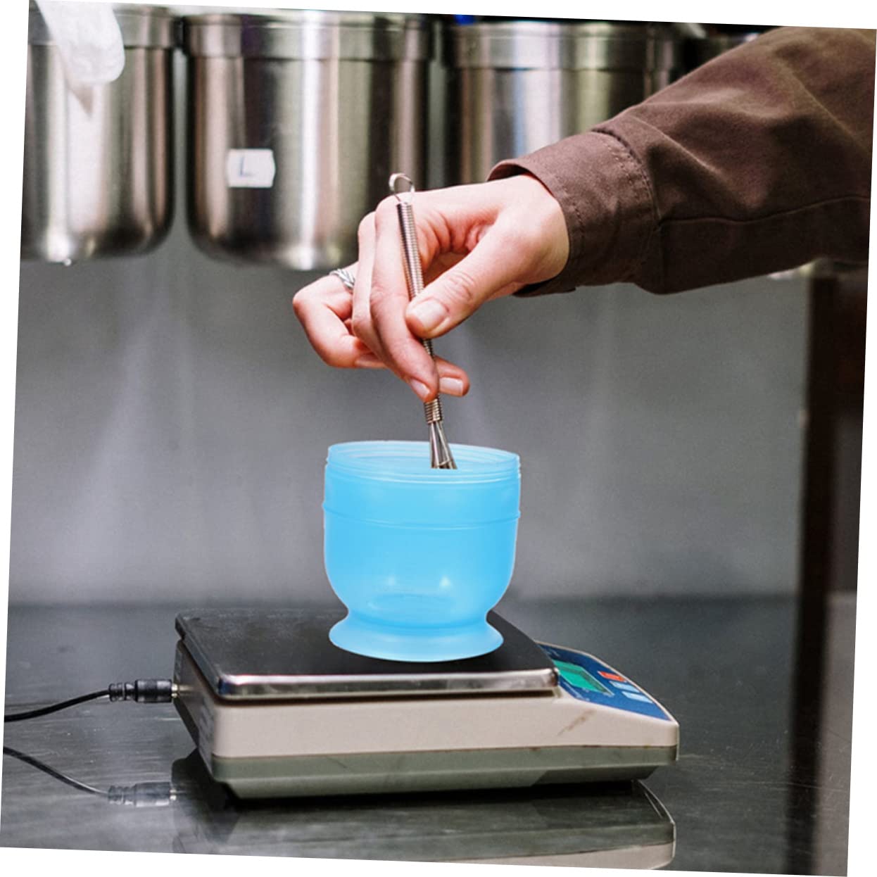 SOESFOUFU 2sets Hair Stylist Mixing Cups Salon Dye Mixing Bowl Hair Coloring Supplies 2pcs*2