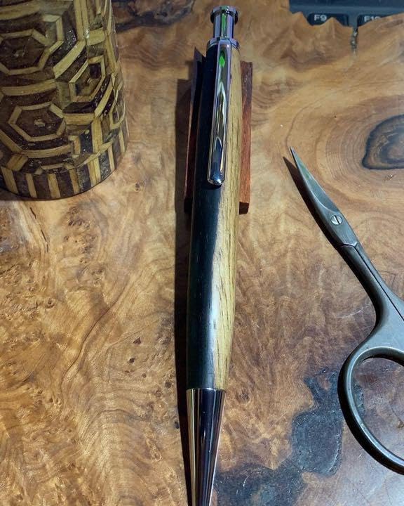 ⑮Bハンドメイド木軸シャーペン花梨瘤紅白赤濃いめ Amazon.co.jp