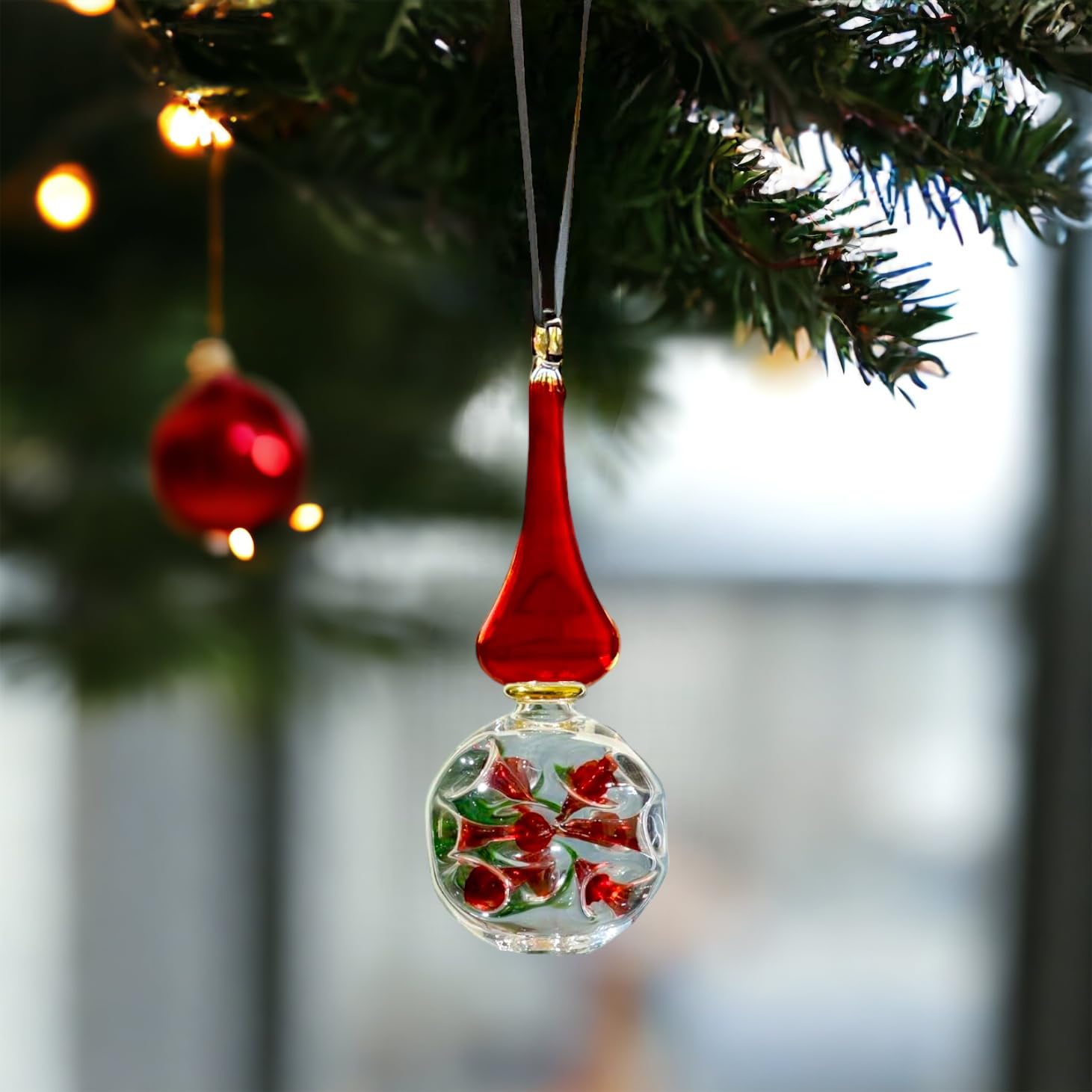 Double layer Red Hand-Blown Glass Christmas Ornament for Xmas Decorations - Hanging Ornament for Christmas Tree Topper - Ribbed Red & White Glass Ornament with 14k Gold - Best Gift Idea for Family