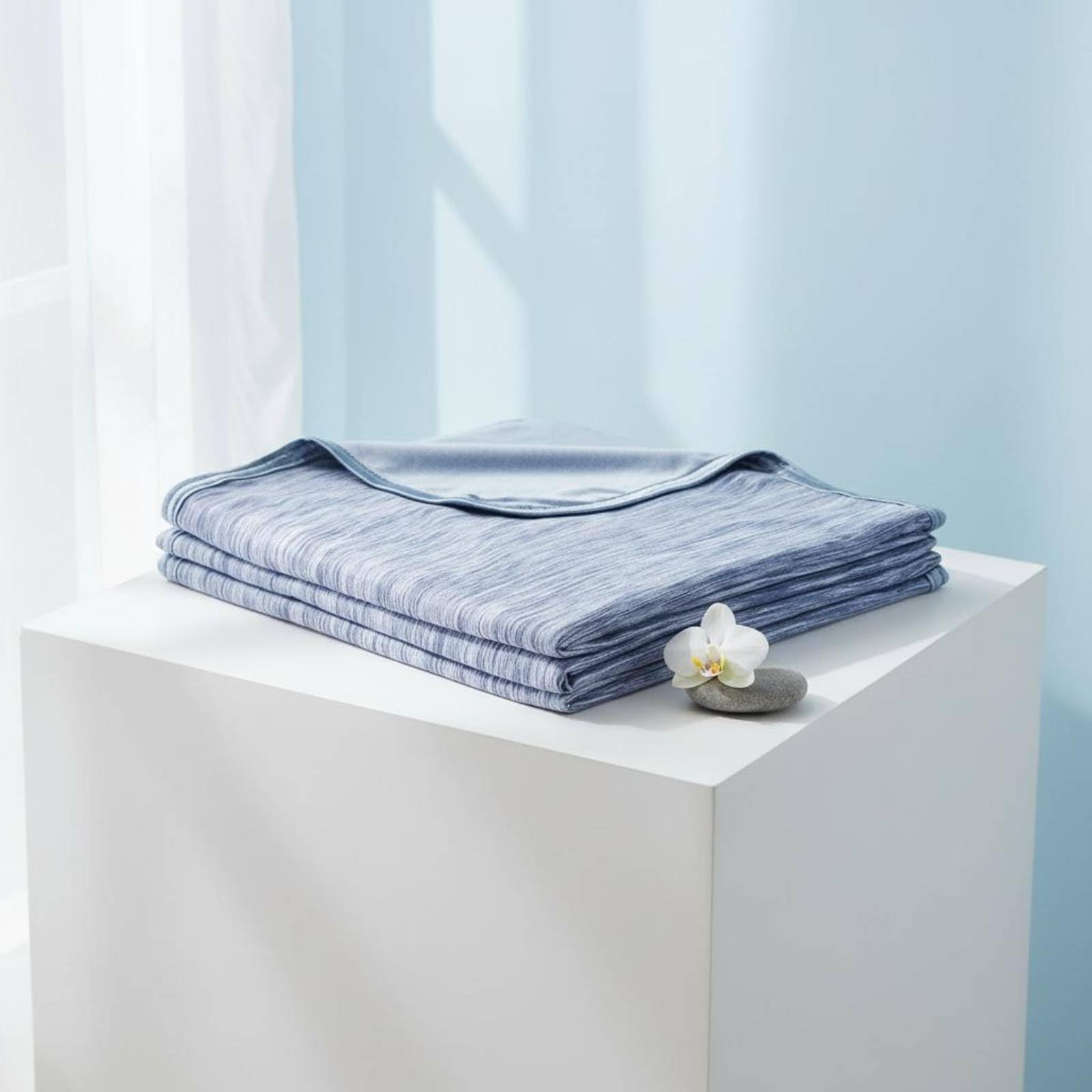 Milageto Kinder Kühlende Decke Sommerdecke Babydecke Temperaturregulierende Bettdecke Leichtes Gewebe Wärmeableitend Pflegeleicht für Bett Couch Autositze Urlaub, Blau, 150 200cm