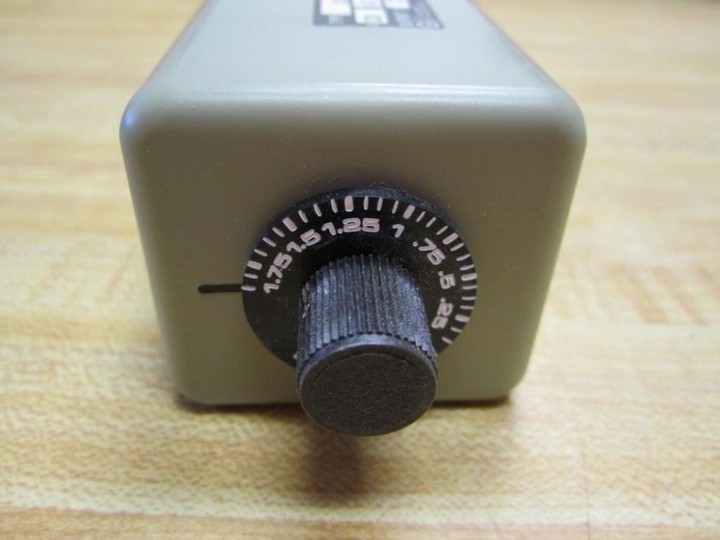 CG907A3 120 VAC, TIME DELAY Relay, Plug-in Surface MTG