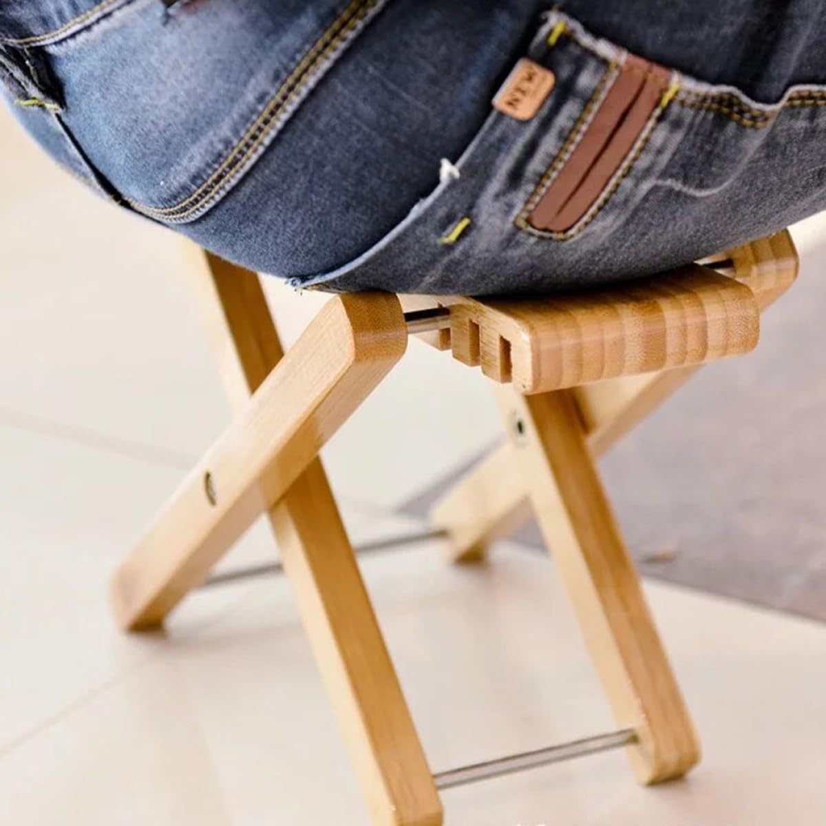 Poggiapiedi per Chitarra in Legno Pieghevole Portatile con Borsa, Sgabello Regolabile Leggero e Sicuro per Suonare la Chitarra