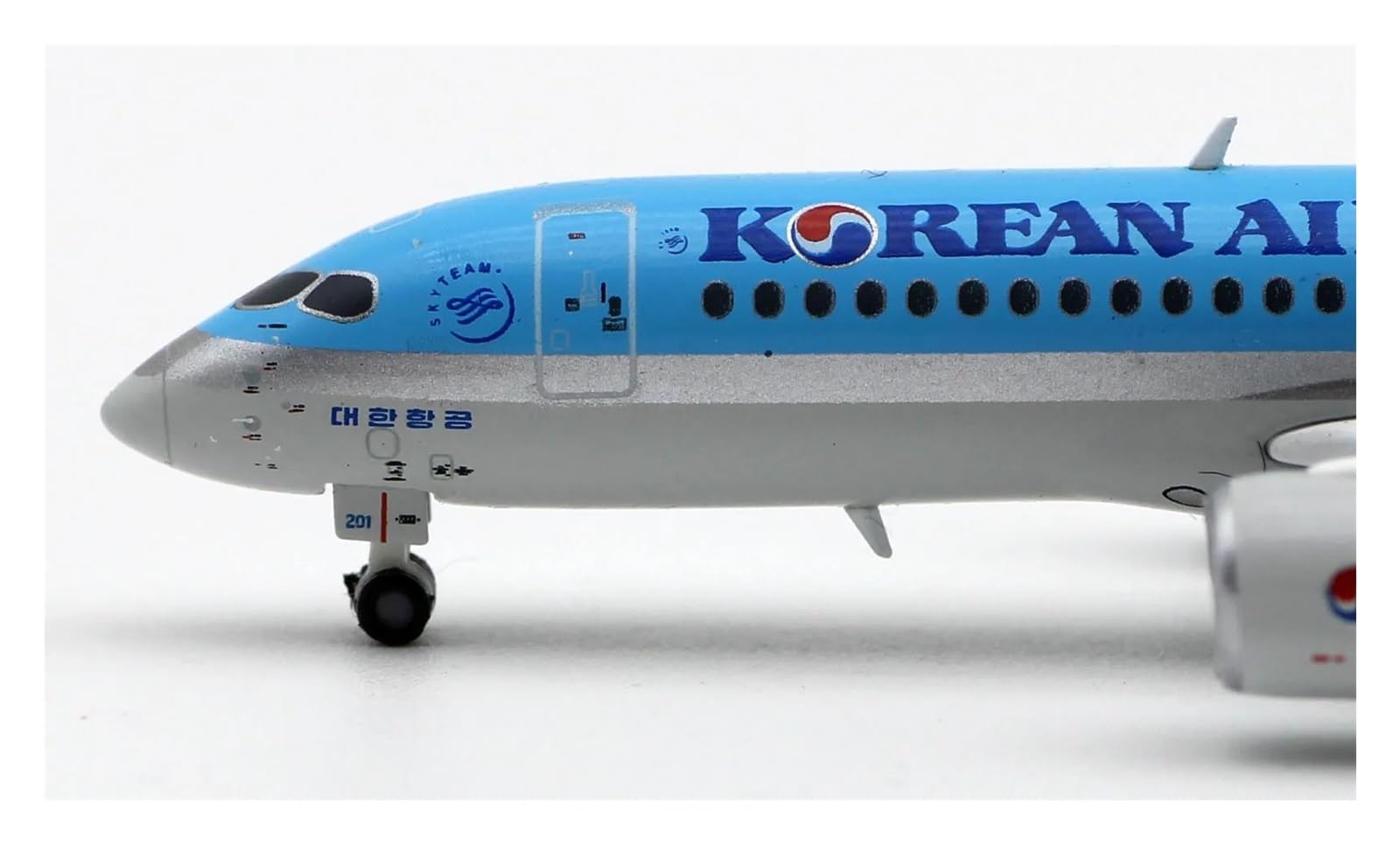 Scale Airplane Model 1:400 For Korean Air 