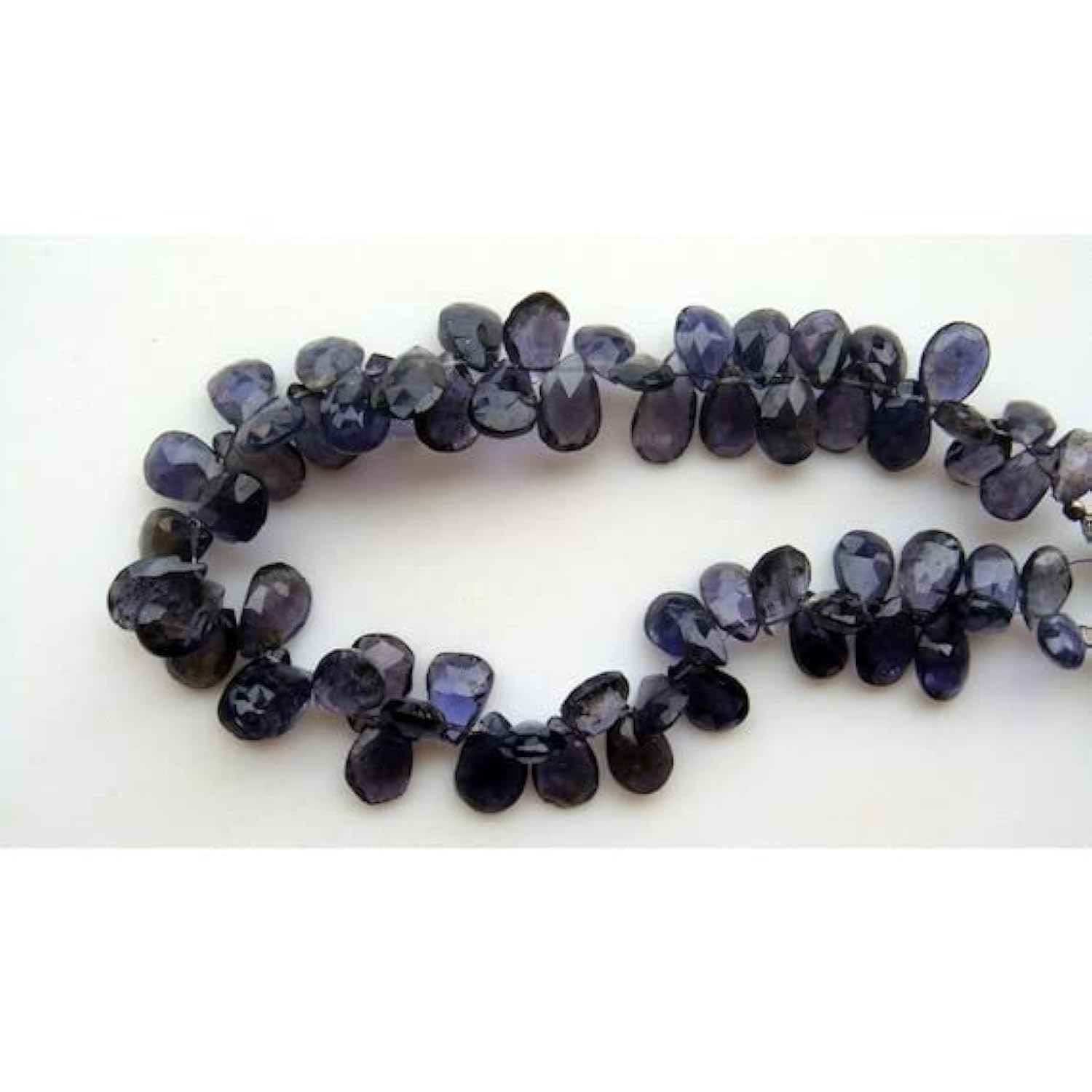 Iolite facettée en poire LKBEADS pour créer des bijoux bohèmes et colliers d'été