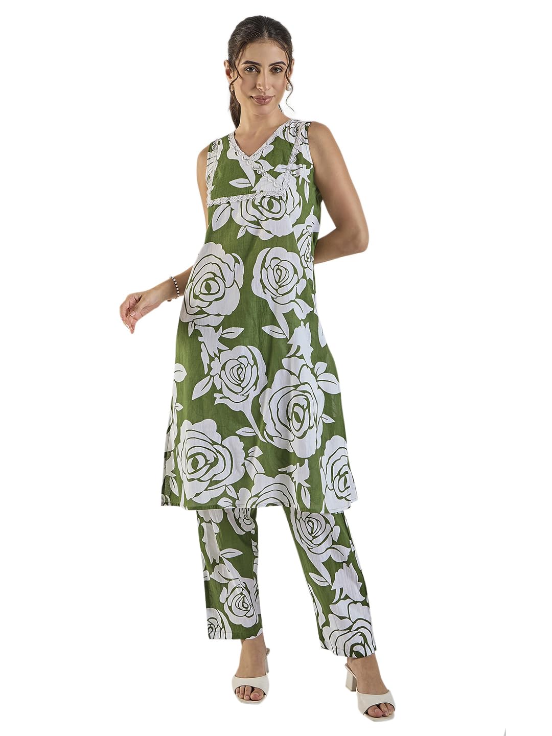 Women Green Lace Detailing Yoke Co-Ord Set-image-14