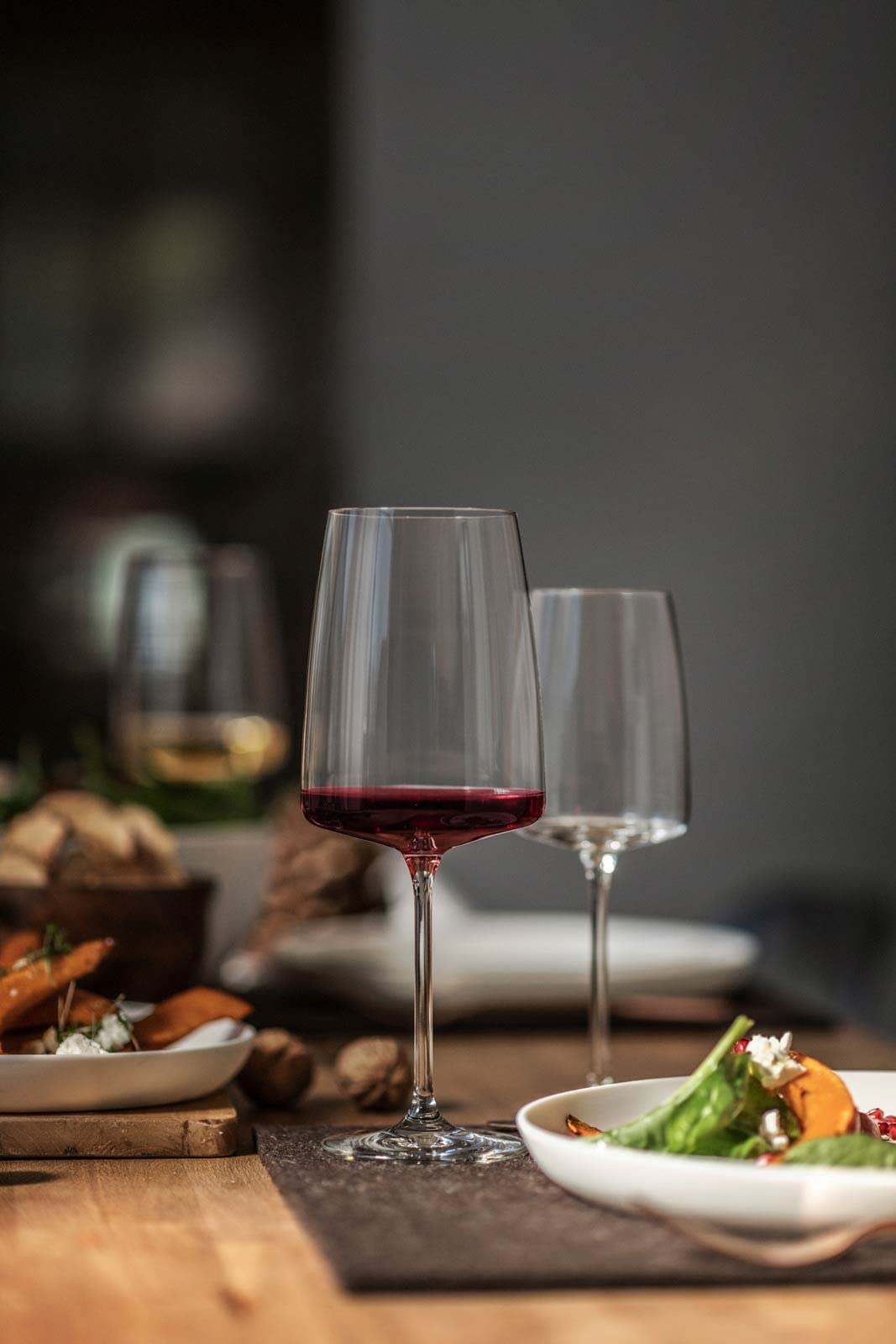 Zwiesel Glas Vivid Senses - Juego de copas de vino y agua (8 piezas, en caja de regalo, copa de vino afrutada y fina, 535 ml, vaso multiusos de 500 ml, apto para lavavajillas)