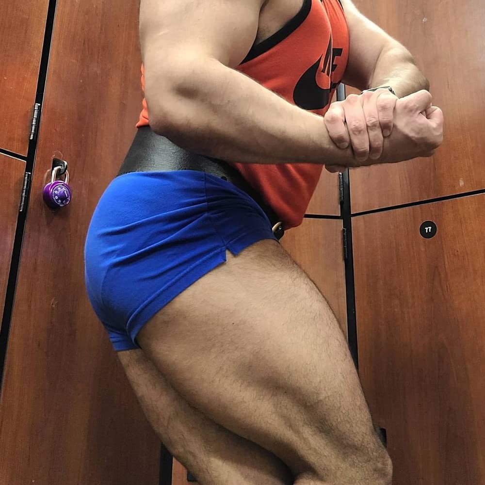 Muscle Alive Men Gym Bodybuilding Exercise Men Shorts Cotton in use