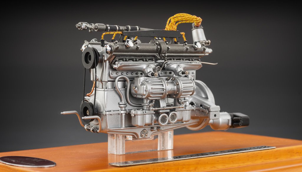 1938 Alfa Romeo 8C 2900B Engine with Display Showcase 1/18 Limited to 1000pc. Diecast Model by CMC 1