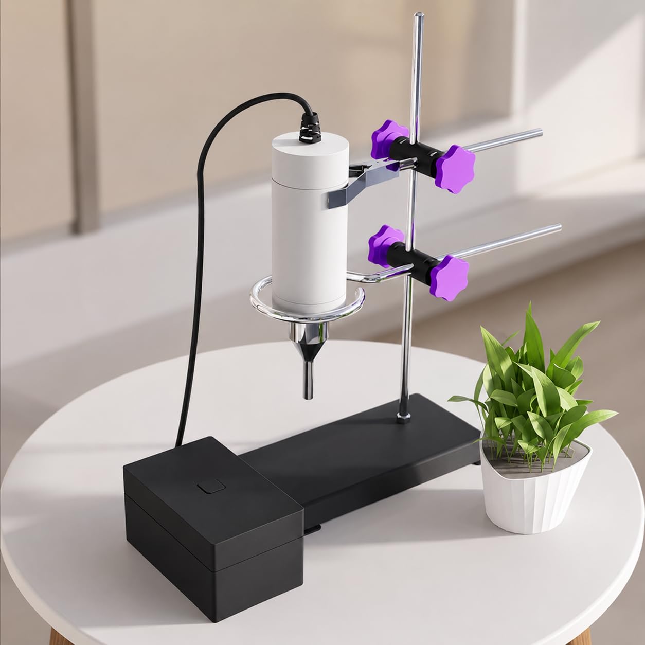Sonicador homogeneizador ultrasónico con soporte ajustable para uso manual, ideal para aplicaciones de laboratorio e investigación, alta eficiencia y rendimiento versátil
