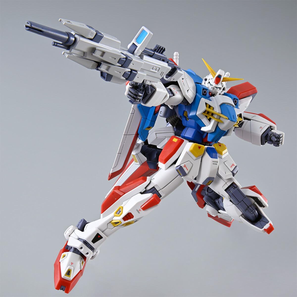 BANDAI F90 ガンダム F90 Nタイプ 1/100 Amazon | MG 1/100 ガンダムF90 Nタイプ 組み立て式プラモデル