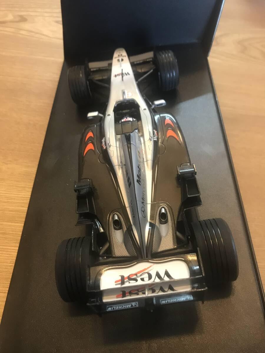 1/18 MINICHAMPS 【West】 マクラーレン・メルセデス MP4-17D #6 K