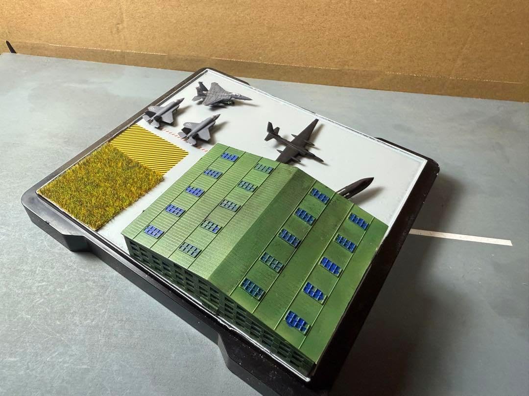 1/700自衛隊基地ジオラマ航空機付 1/700 米軍基地ジオラマ 航空機付き 1/