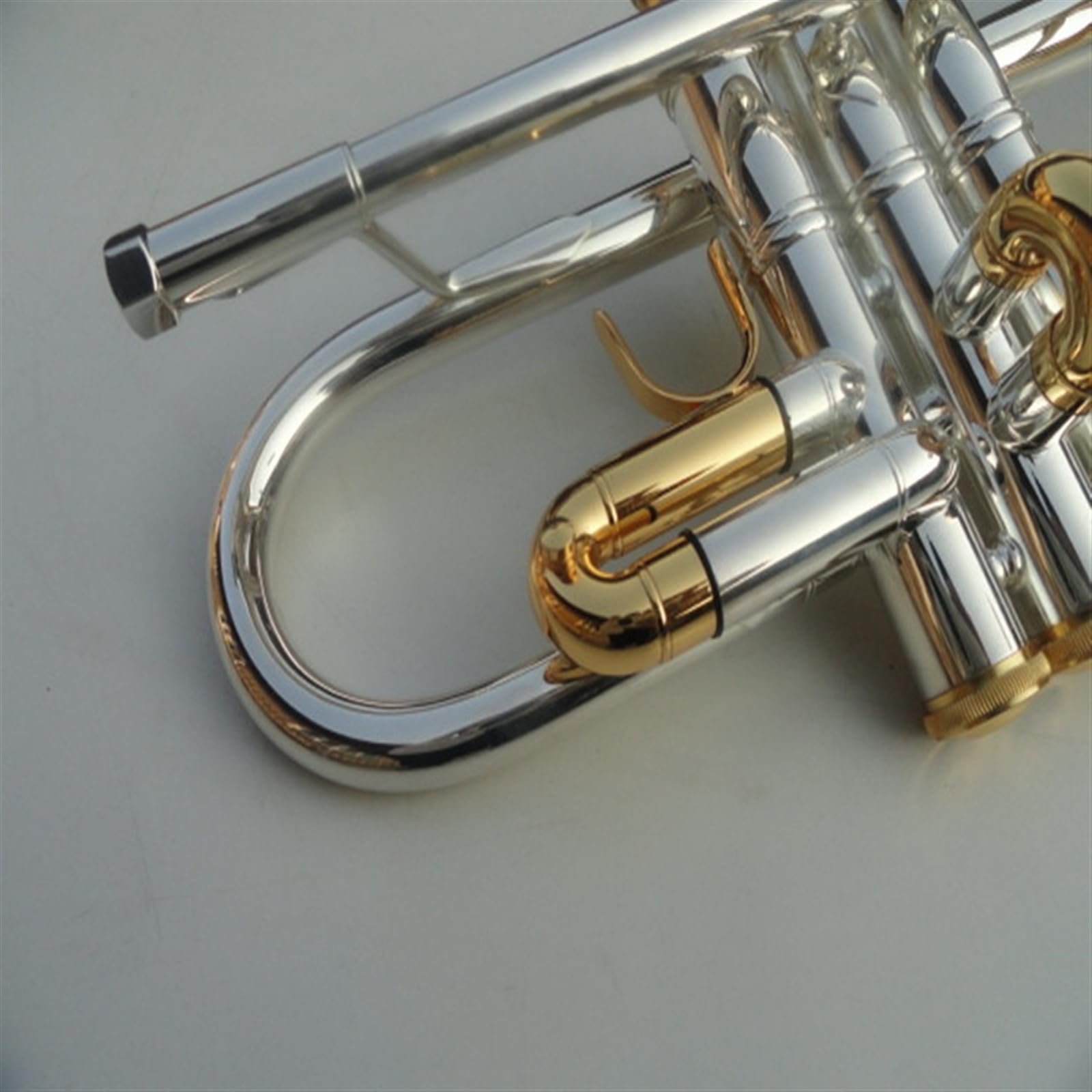 Standard Trompeten Messingtrompete C-Trompete Instrument Edelstahl Professionelle Messing Tonreiche Trompete